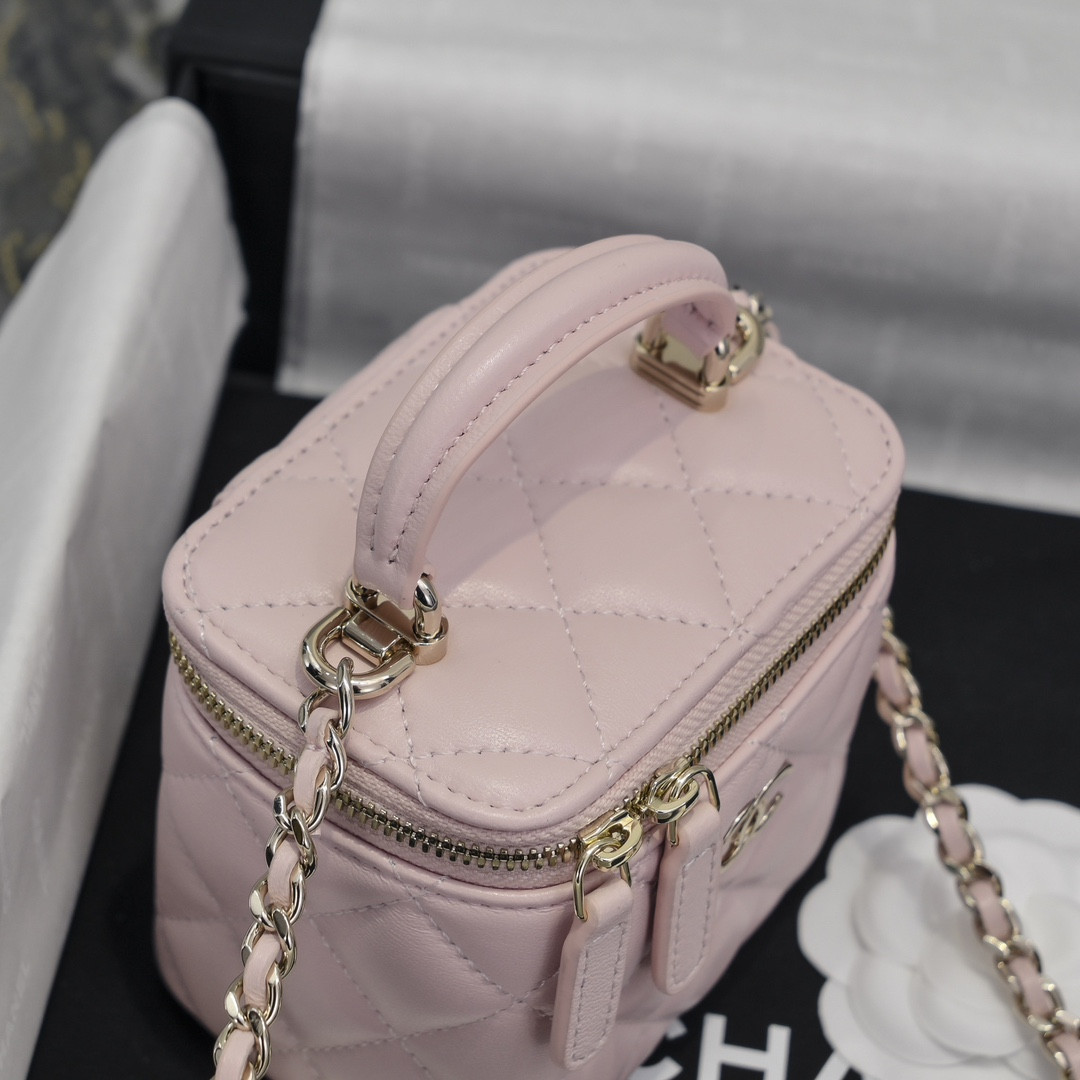 Chanel MINI Box Bag 10x9x7cm