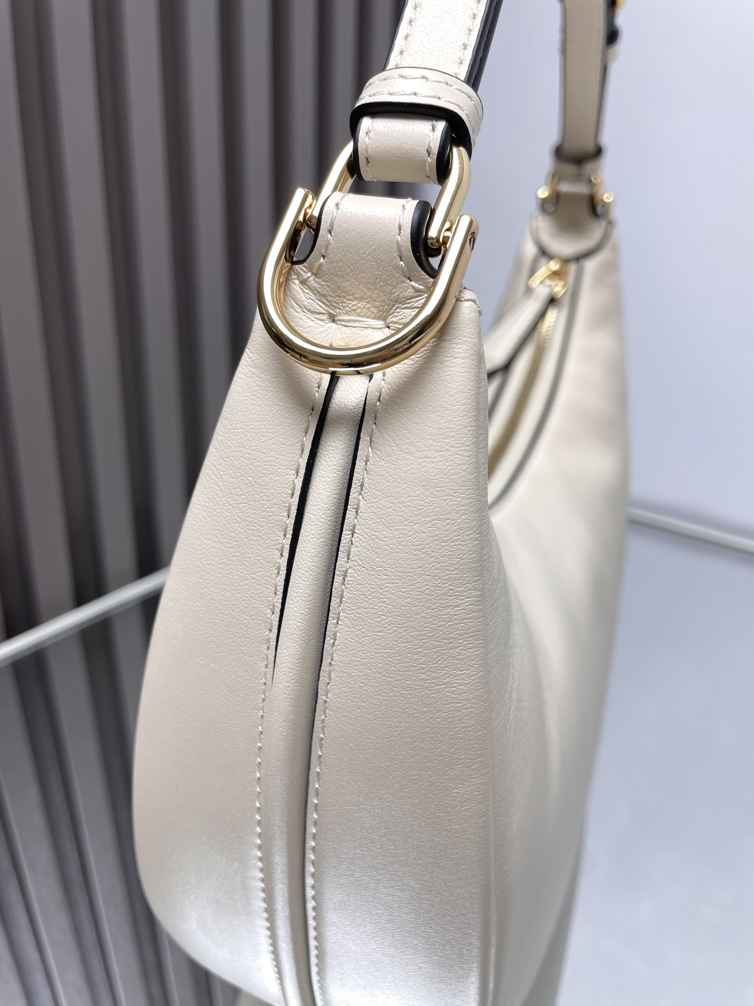 Fendigraphy Small 29x24x10CM