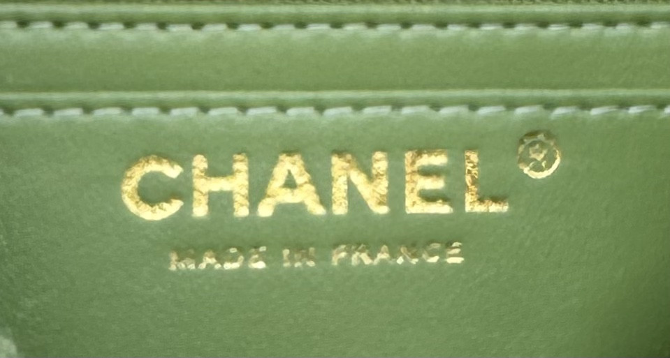 CHANEL MINI CLASSIC 11.12 HANDBAG 20 12 × 20 × 6 cm
