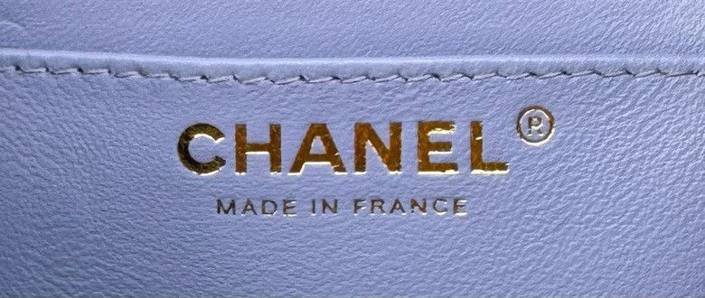 CHANEL MINI CLASSIC 11.12 HANDBAG 20 12 × 20 × 6 cm