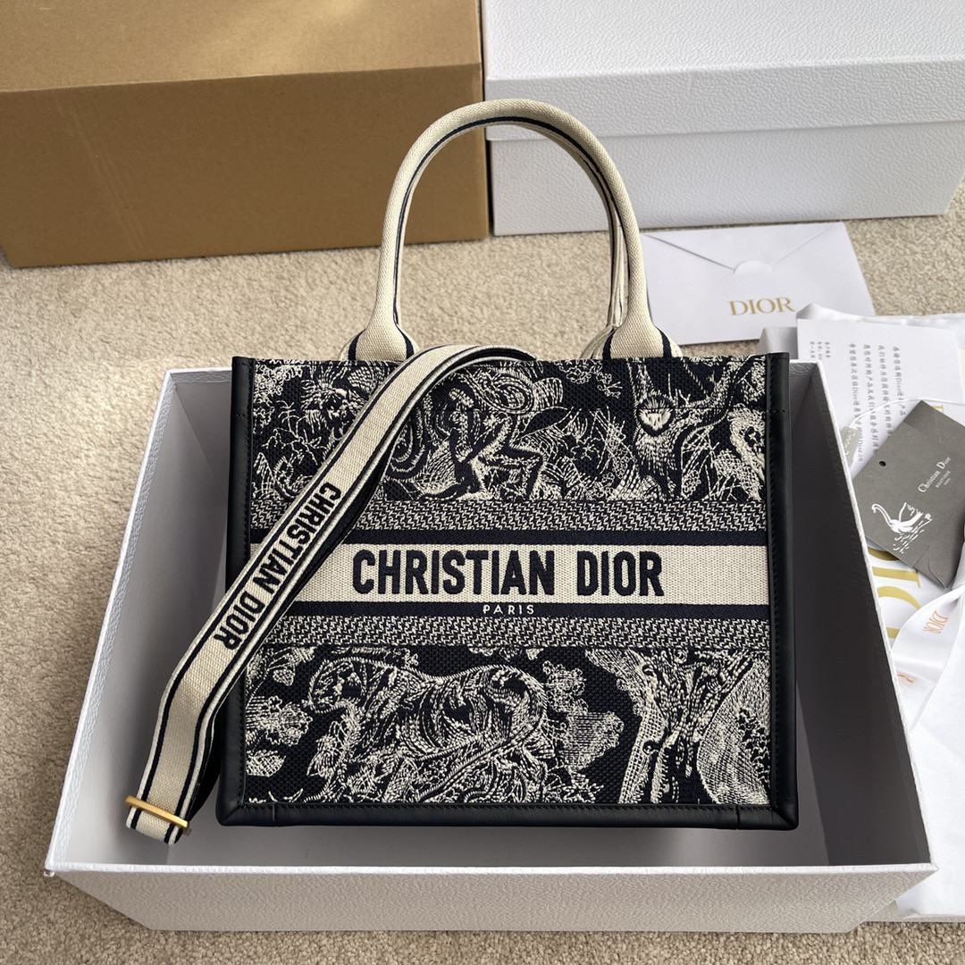 DIOR  Book Tote  Reverse  26.5×21×14cm