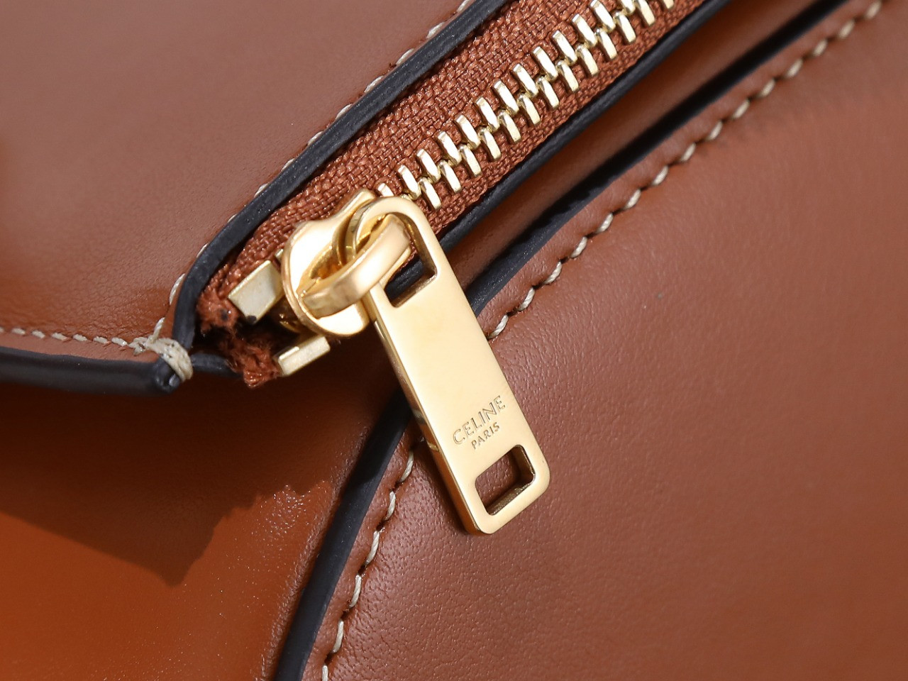 Celine Louise 23.5x24x16cm