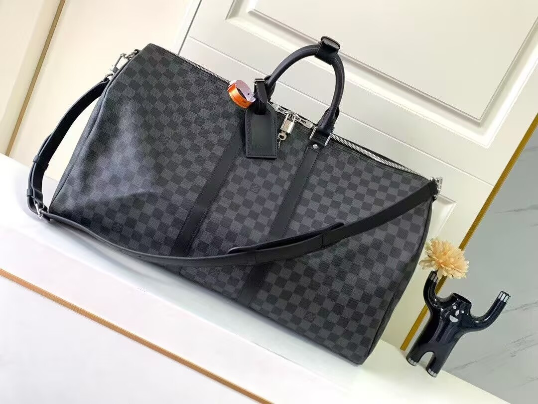 Louis Vuitton LV Keepall Bandoulière 55 55 x 31 x 26 cm