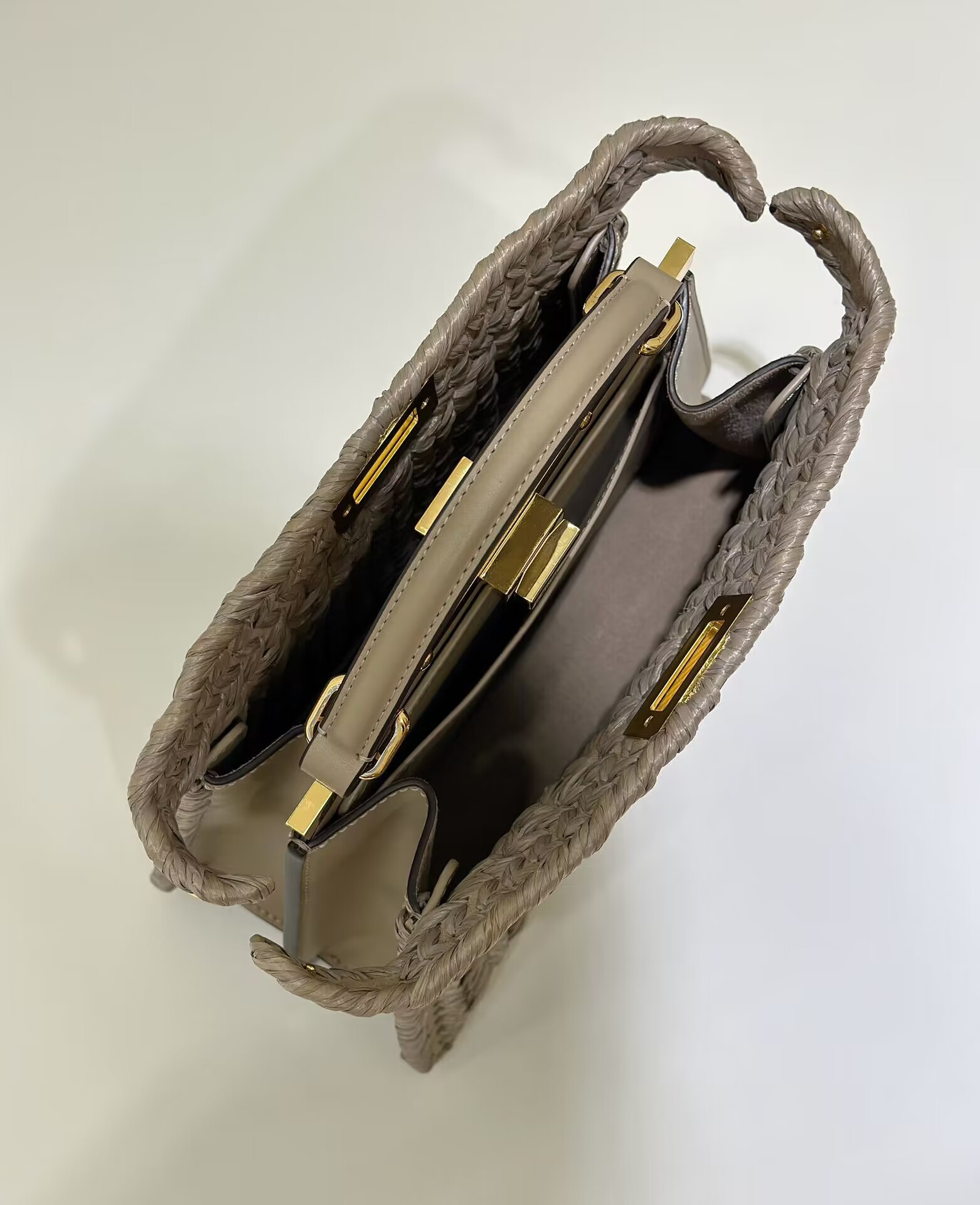 Fendi Peekaboo Iseeu 27x11×20cm