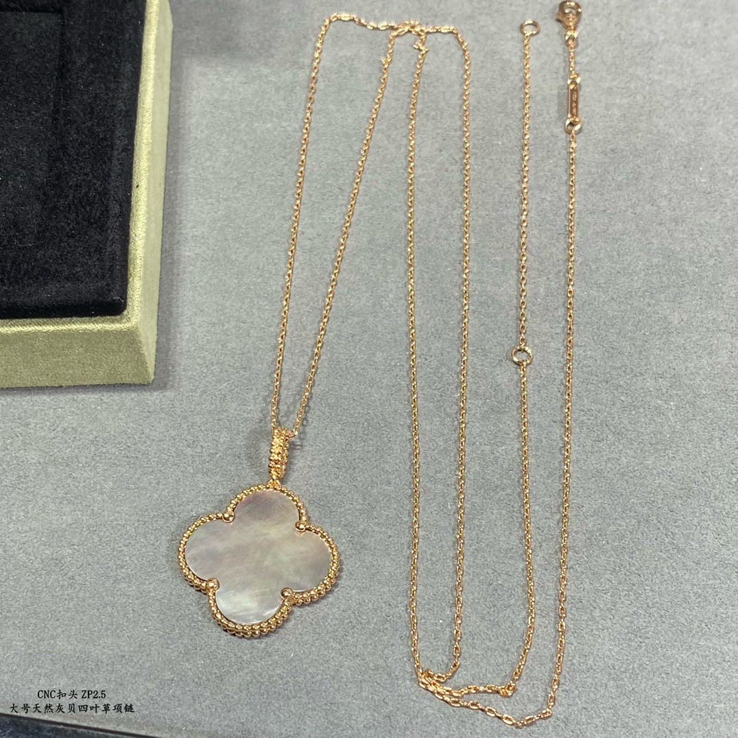 Van Cleef & Arpels Large Four Leaf Clover Necklace Diameter approx 2.5cm,Chain length approx 80cm