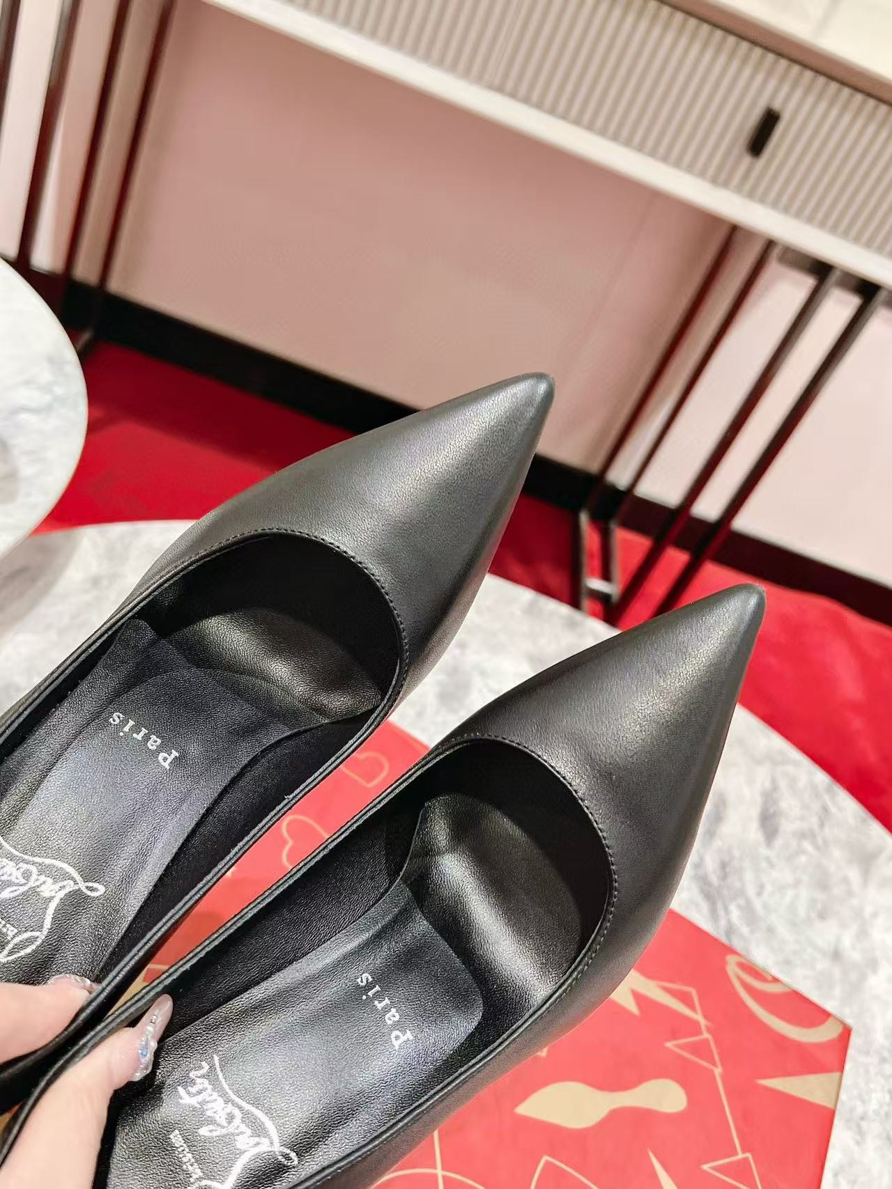 UA Christian Louboutin  10cm