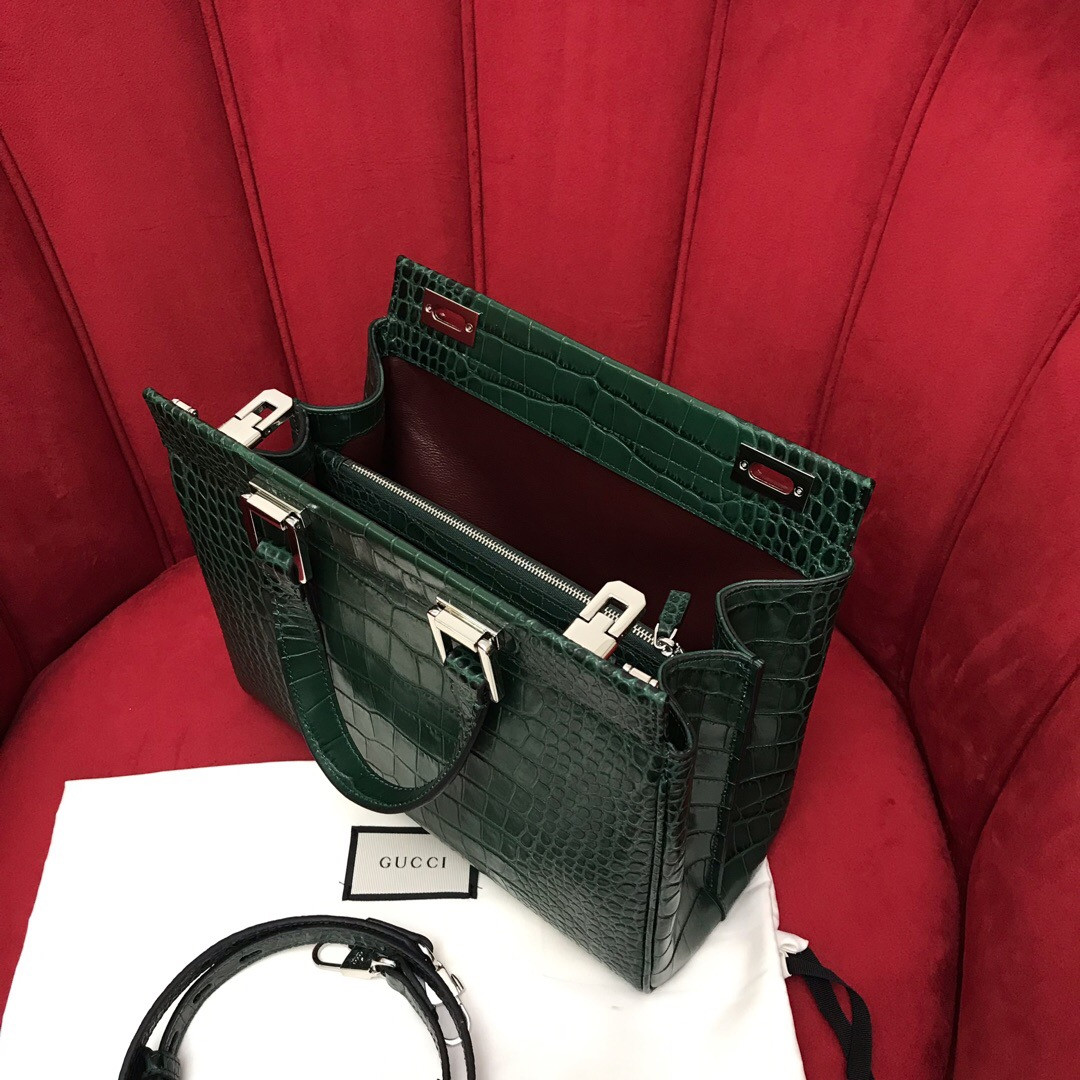 Gucci Zumi leather Medium Top Handle Bag