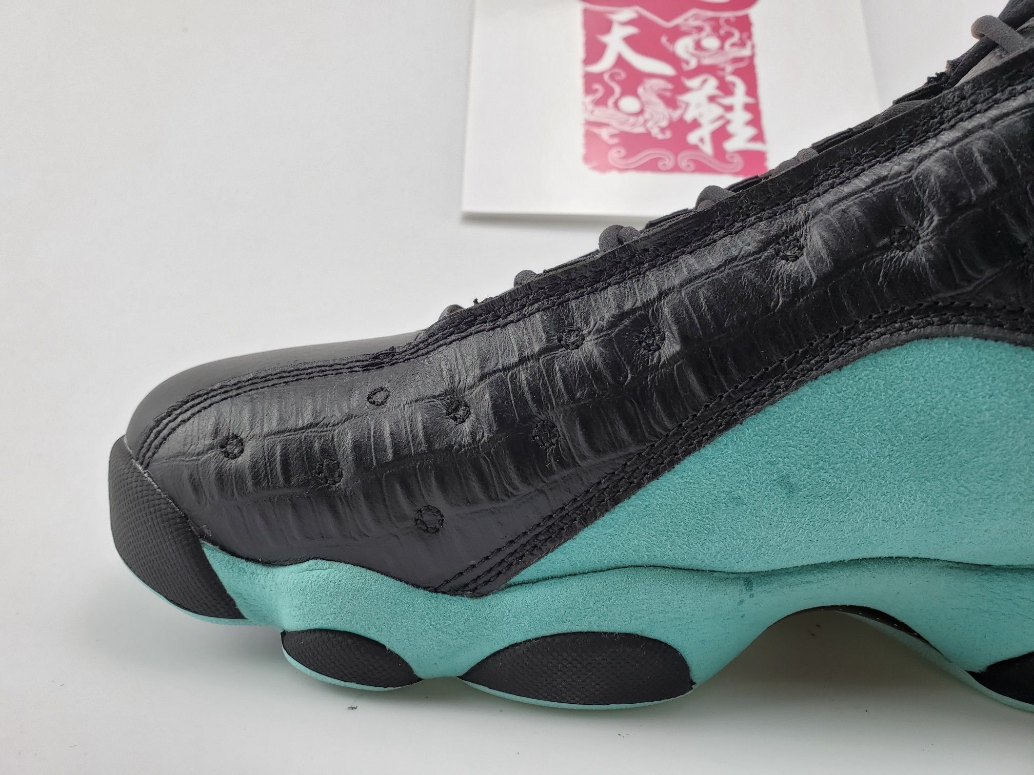 Air Jordan 13 Retro Black Island Green