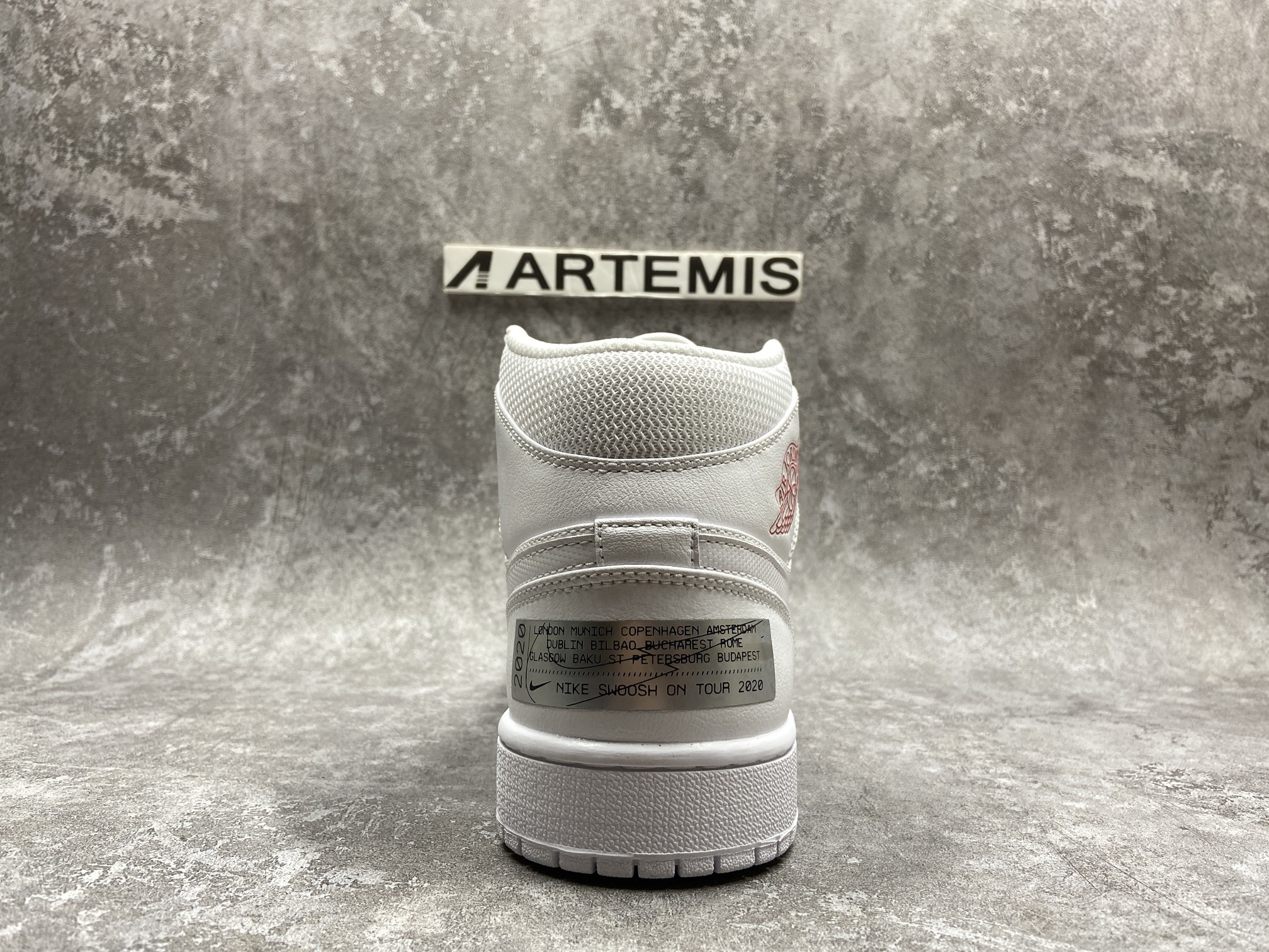 Air Jordan 1 Mid SE Nike Swoosh On Tour (2020)