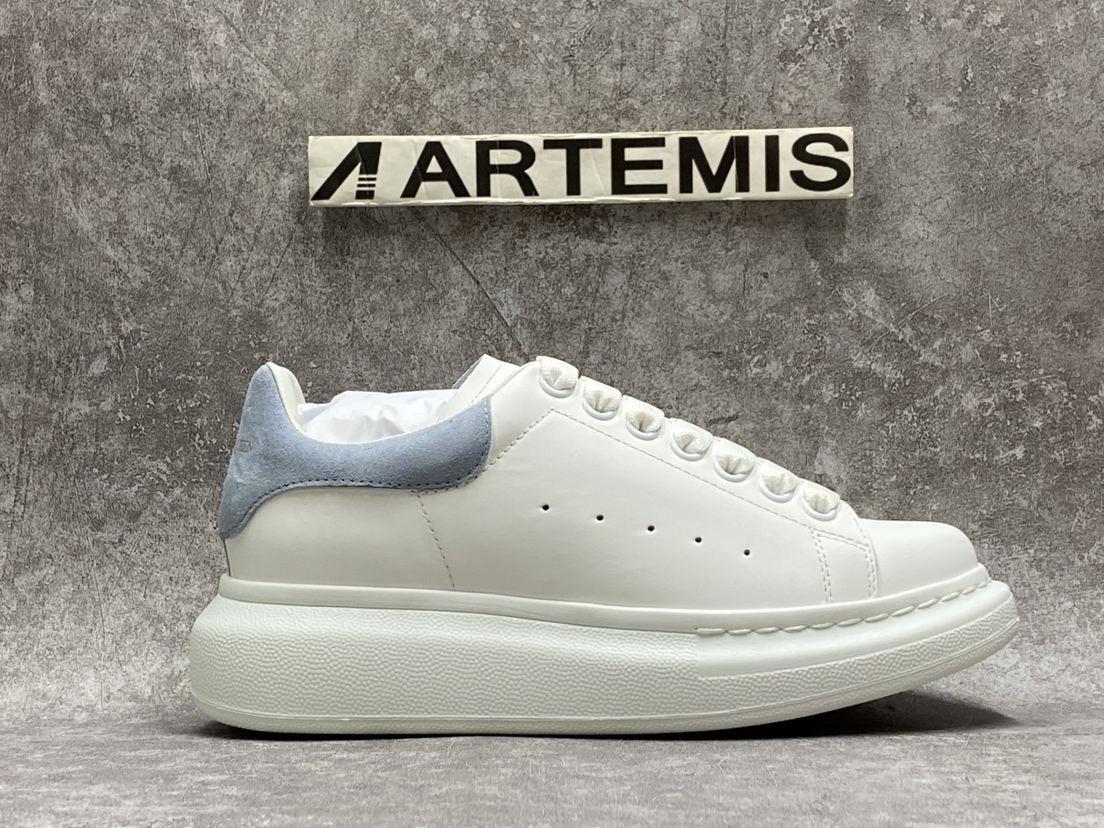 Alexander McQueen Oversized Light Blue Sneaker