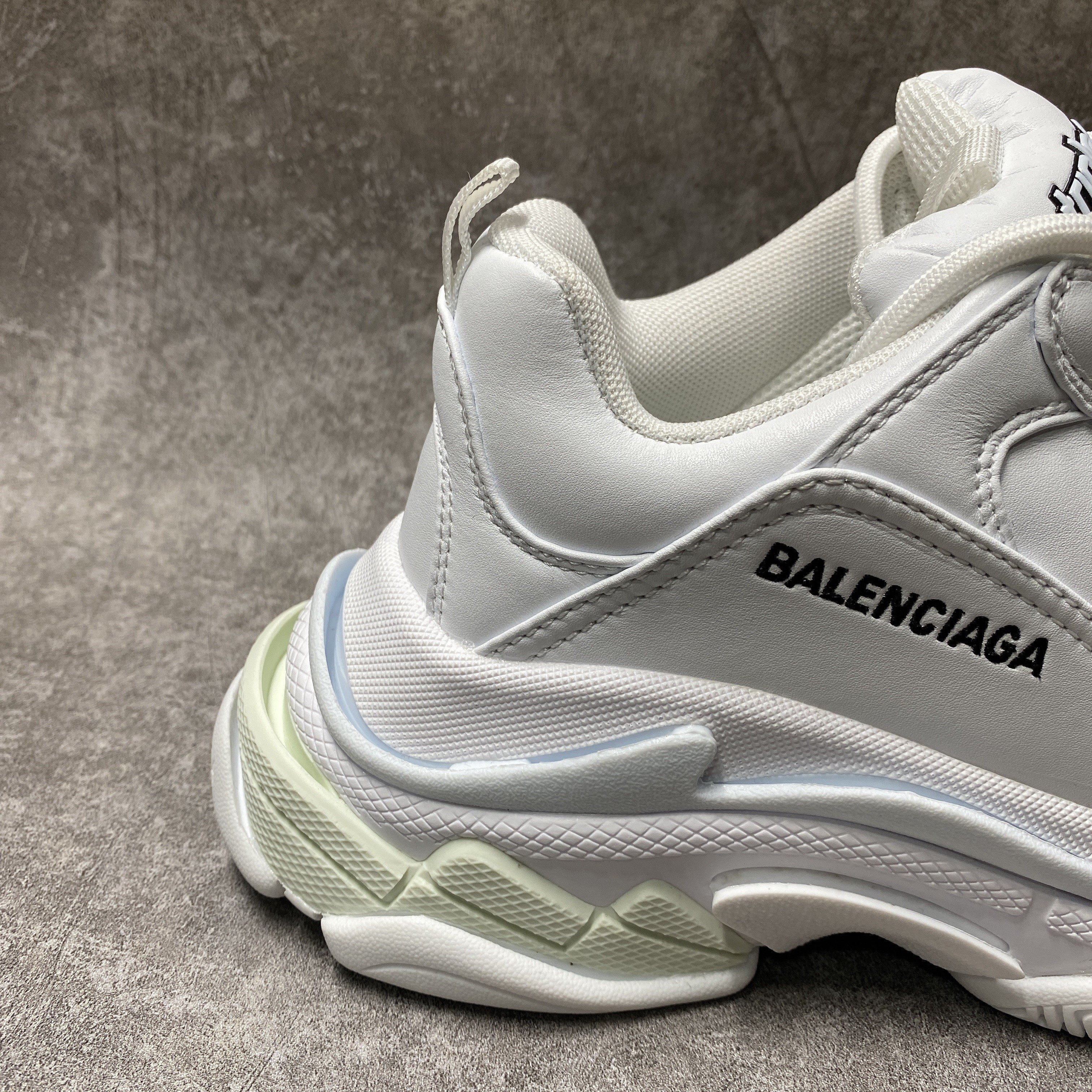 Balenciga Triple S White