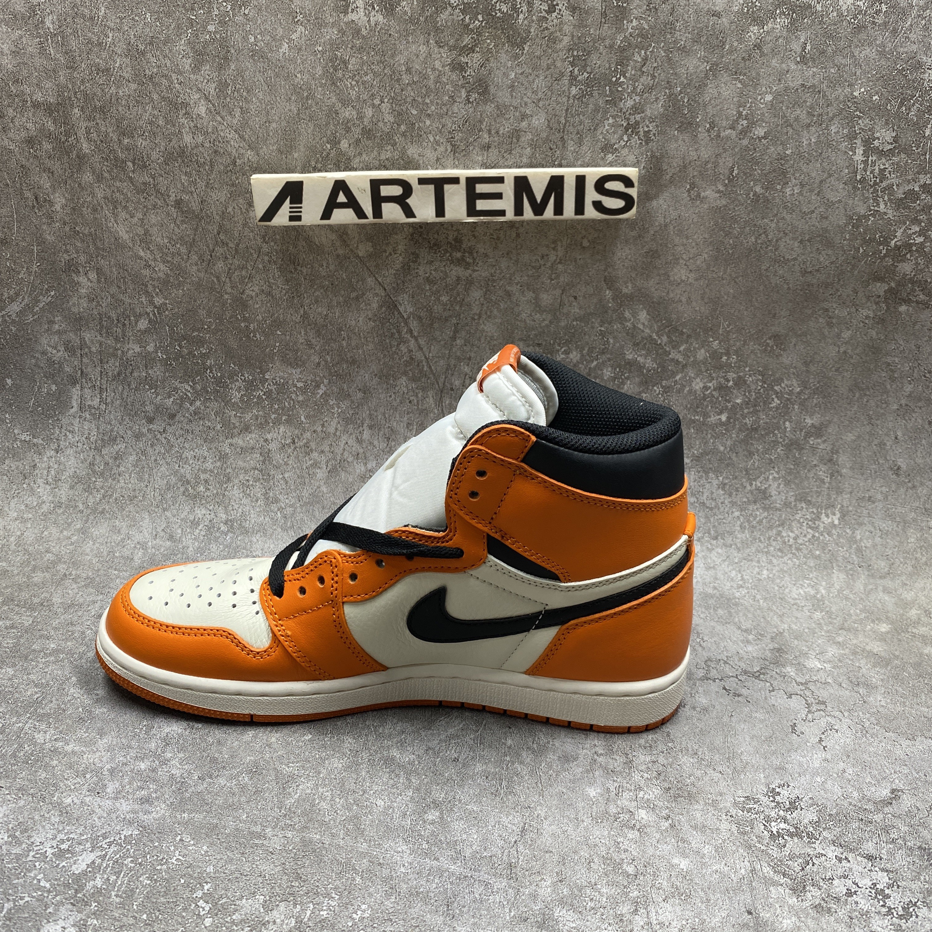 Air Jordan 1 Retro Reverse Shattered Backboard