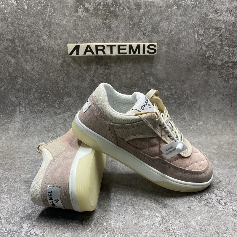 Channel 22C Diamond sports shoes in pink