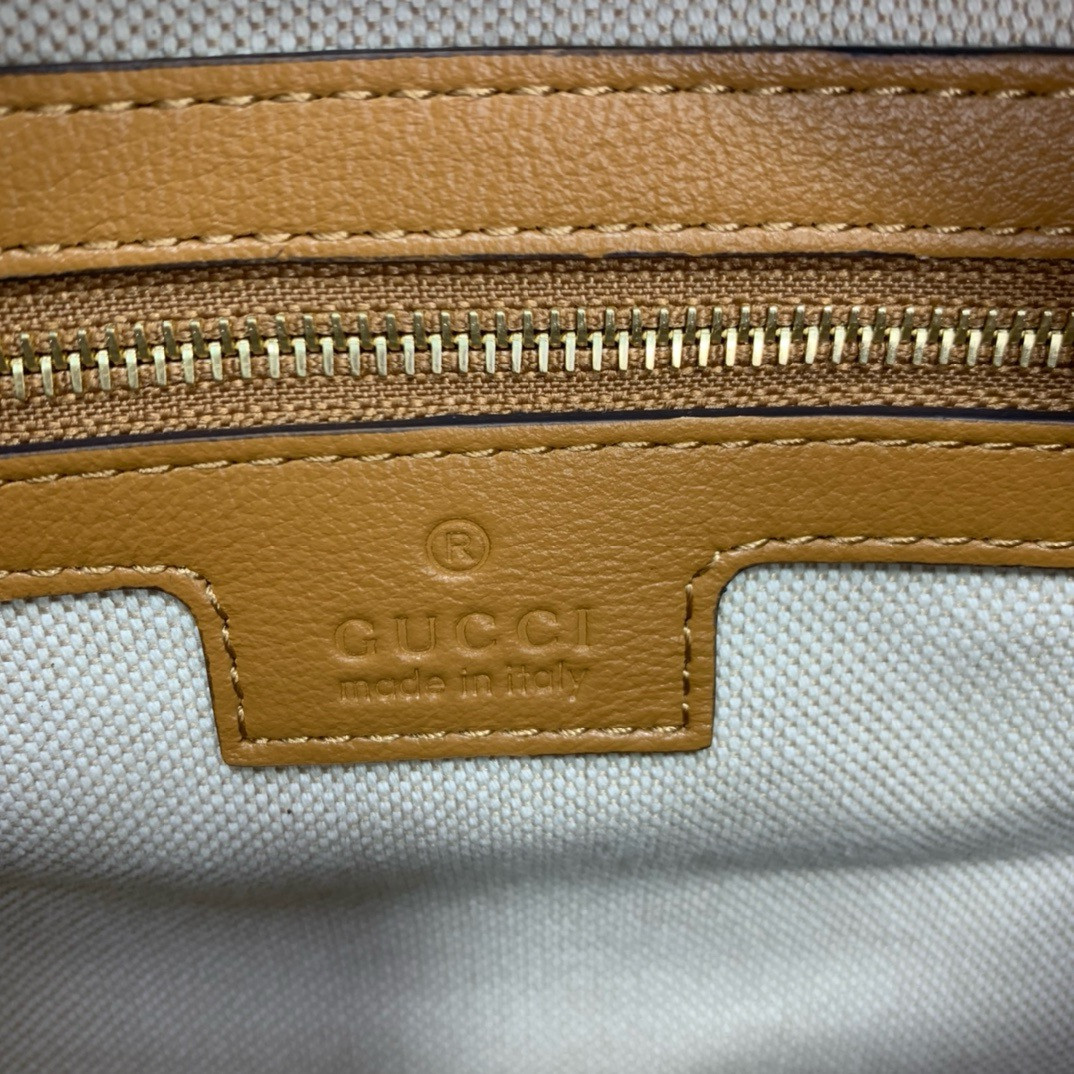 GUCCI ATTACHE MEDIUM SHOULDER BAG 13.8″W x 12.6″H x 2.4″D