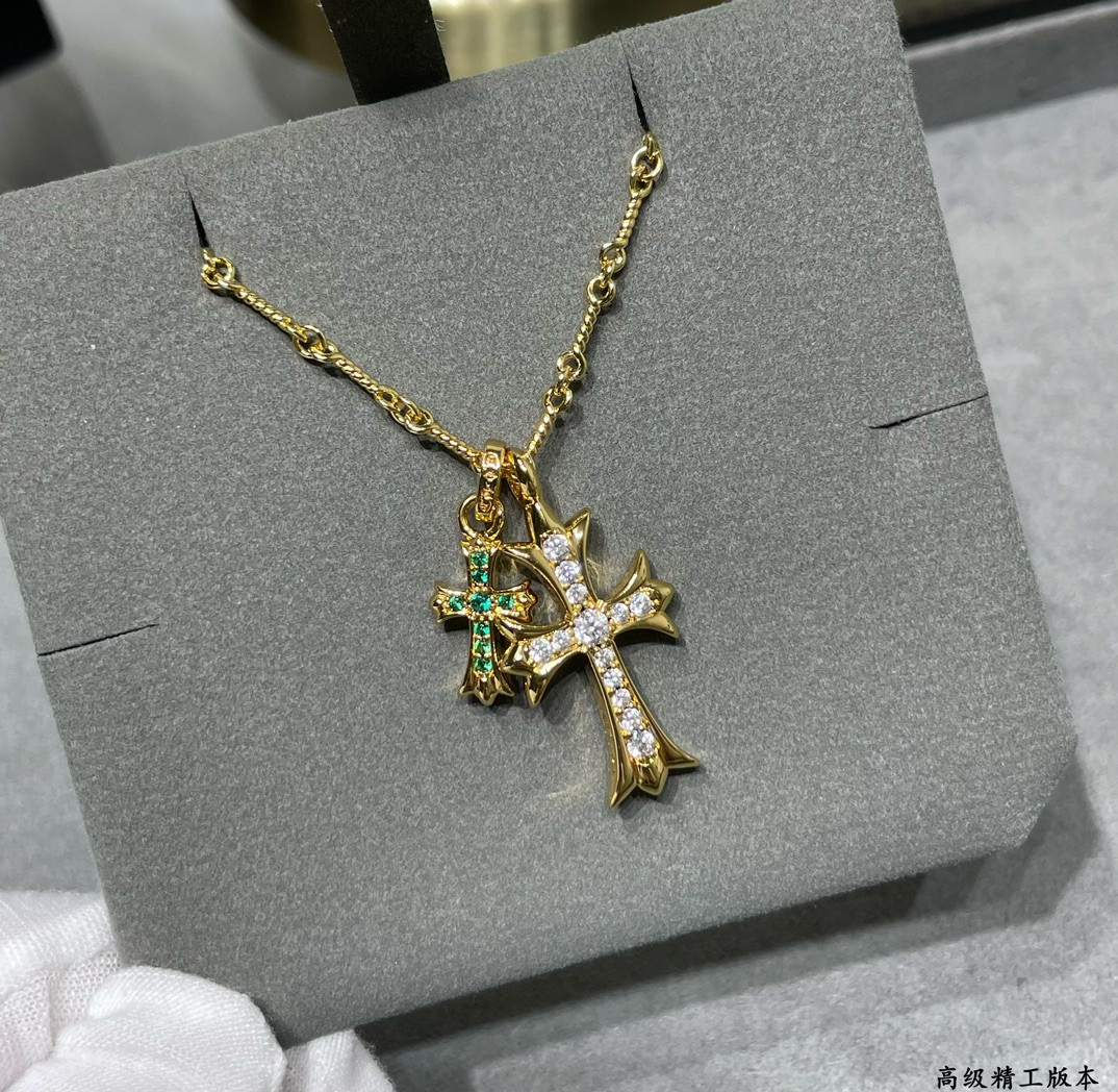 Ch*0me heart double cross green diamond necklace