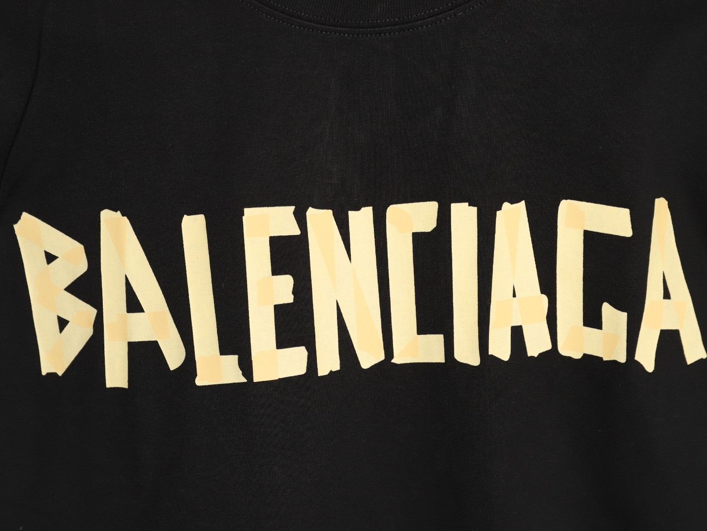 Balenciaga Long-sleeved T-shirt