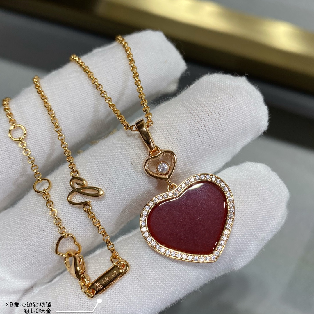 Chopard Heart-shaped Edge Diamond Mother-of-Pearl Necklace