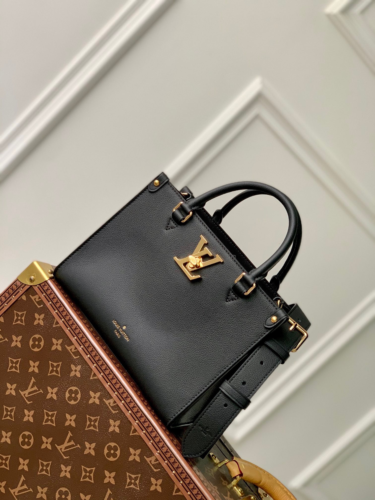 LV Lock & Go M22311
