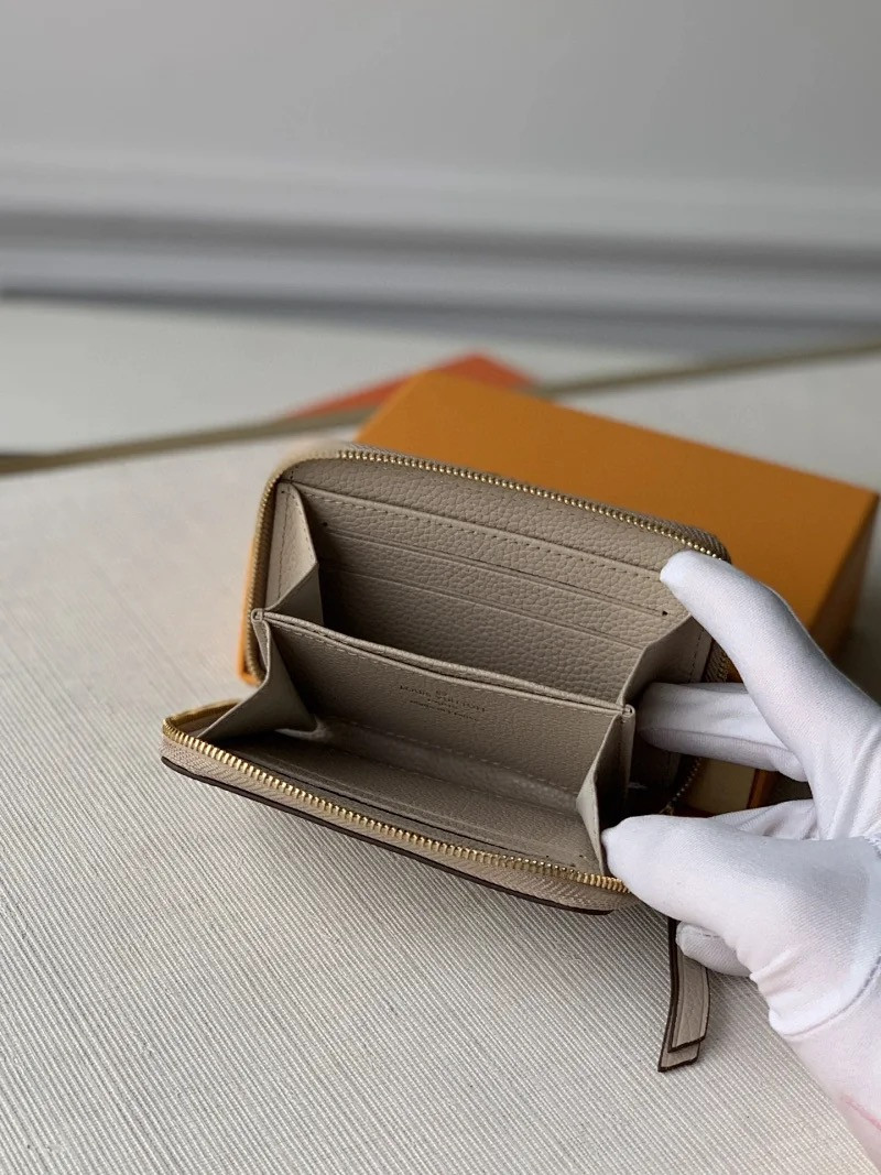 LV ZIPPY WALLET M69797
