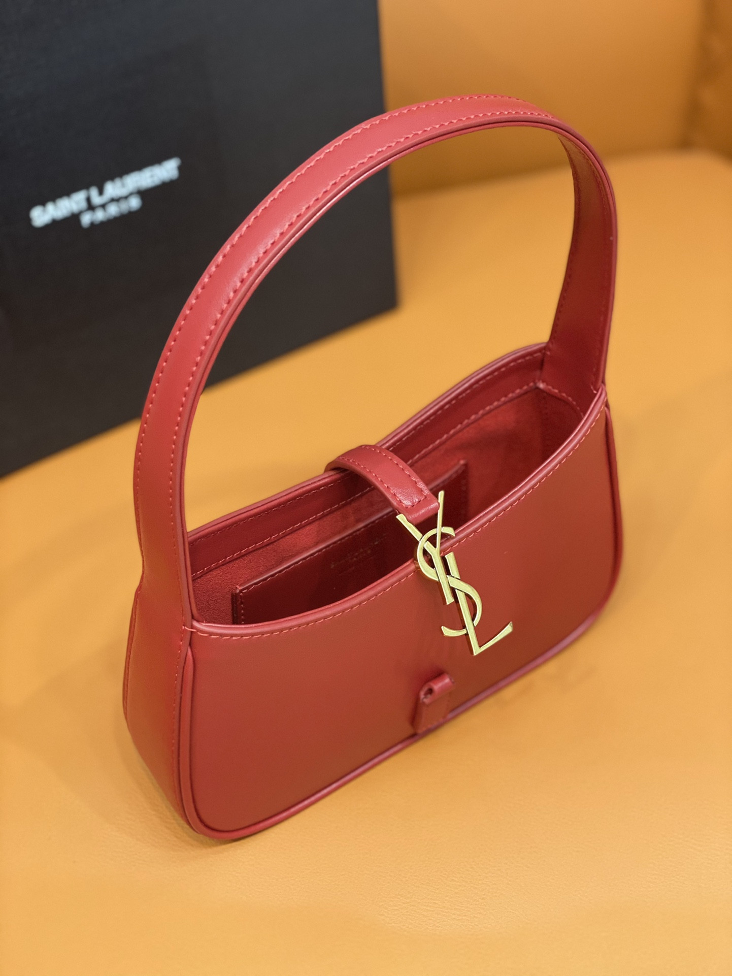 YSL MINI LE 5 À 7 IN SMOOTH LEATHER Red 19 X 11.5 X 4.5 CM