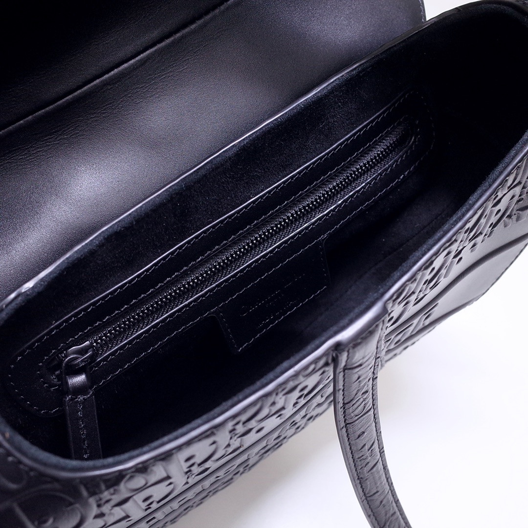 SADDLE BAG WITH STRAP Black Dior Oblique Embossed Calfskin 25.5x20x6.5cm