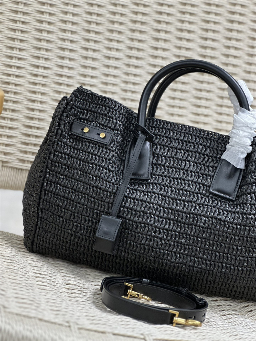 YSL SAC DE JOUR MEDIUM SUPPLE IN RAFFIA AND VEGETABLE-TANNED LEATHER BLACK
