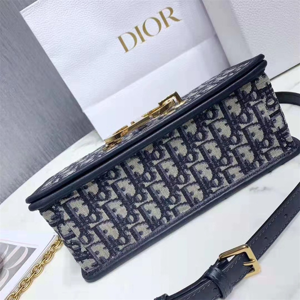DIOR 30 MONTAIGNE CHAIN BAG Oblique 24x18x8 cm