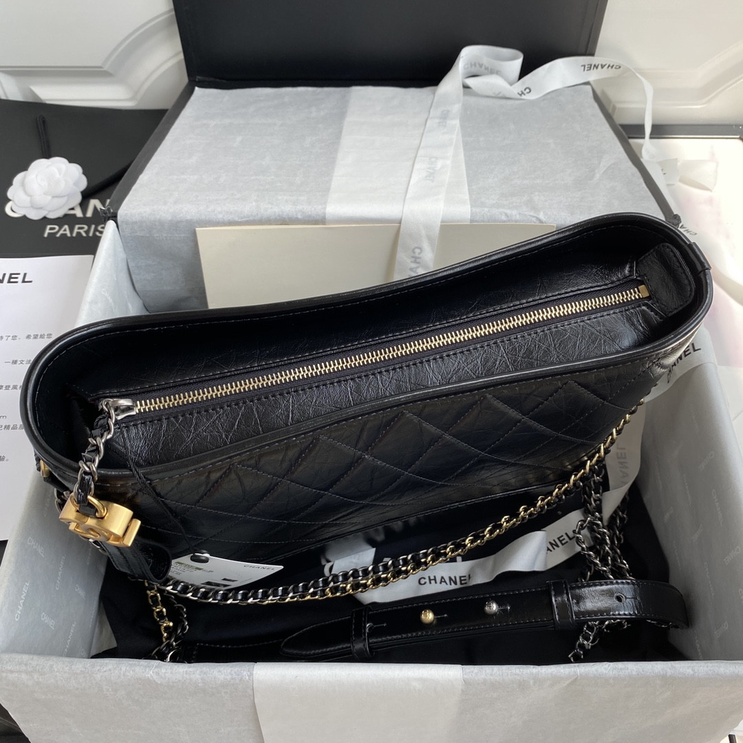 Chanel Gabrielle MEDIUM BLACK 21 x 28 x 10cm