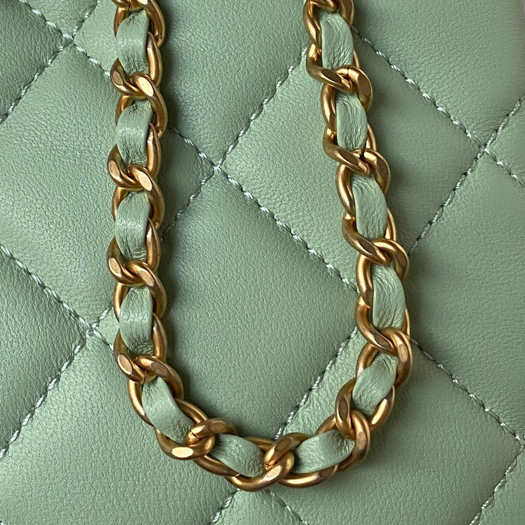 CHANEL BAGUETTE BAG GREEN 17.5×20×5cm