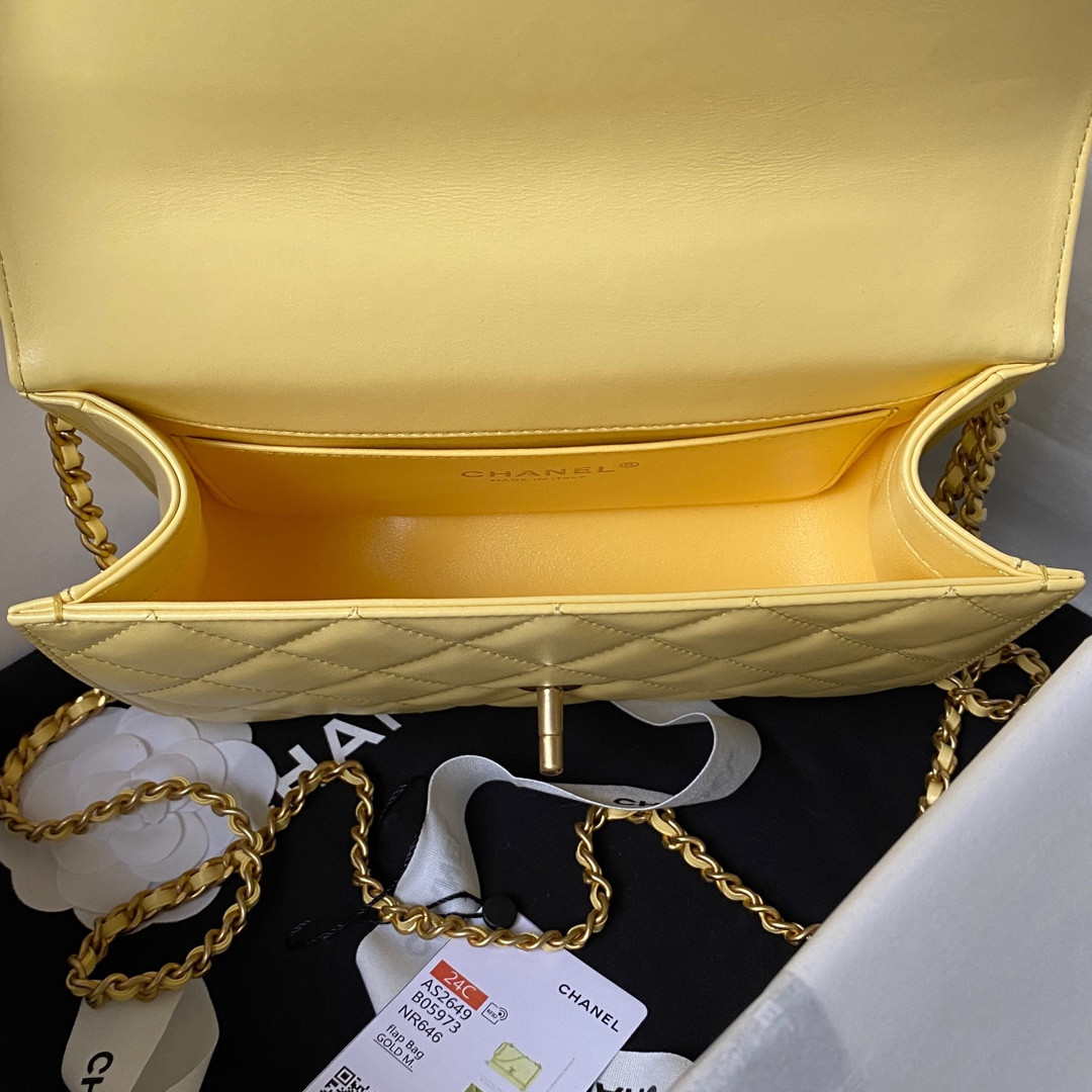 CHANEL FLAP BAG YELLOW 22×14.5×8cm