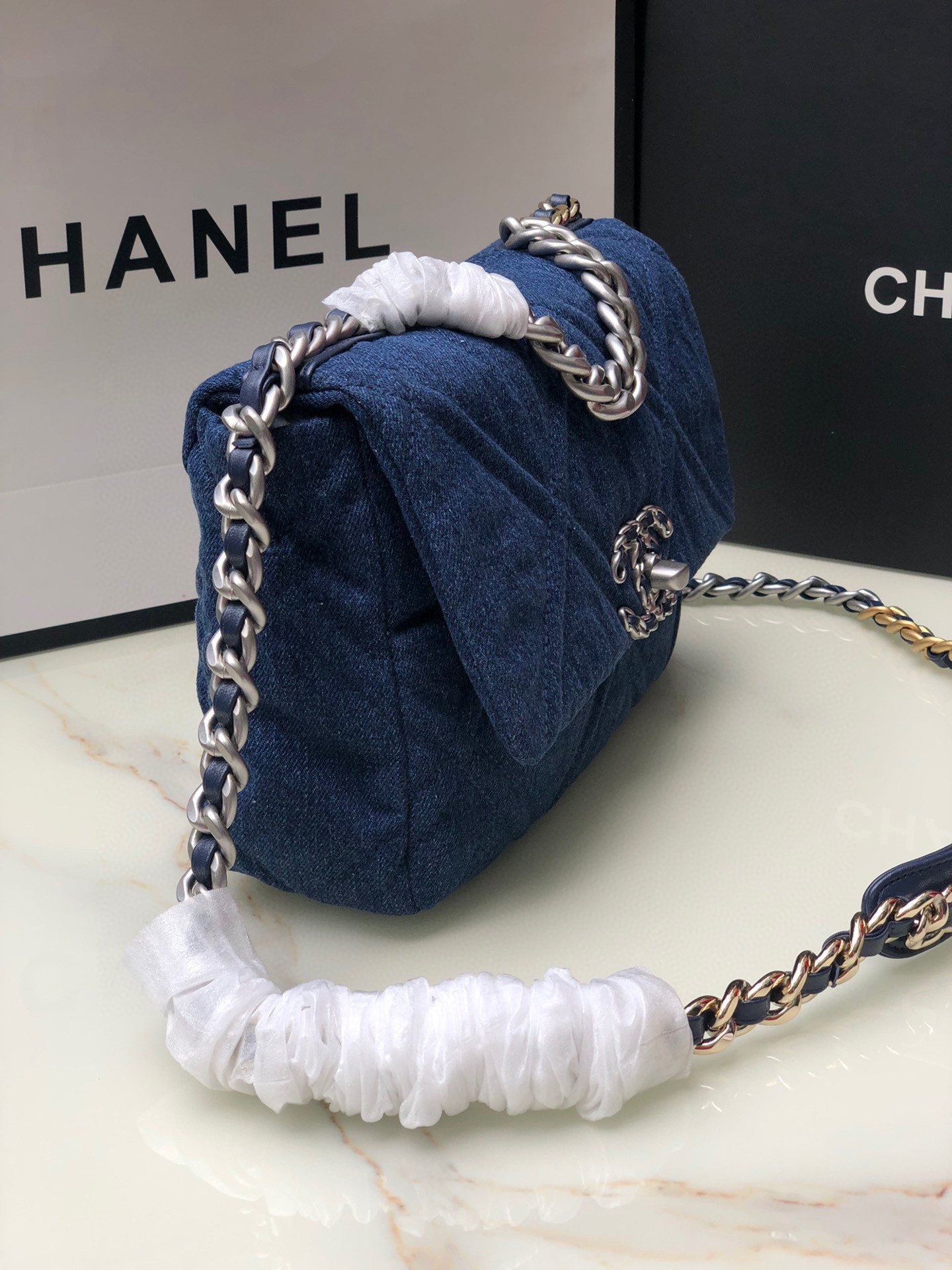 CHANEL 19 HANDBAG, Gold-Tone, Silver-Tone & Ruthenium-Finish Metal Navy 6.2 × 10.1 × 3.5 in