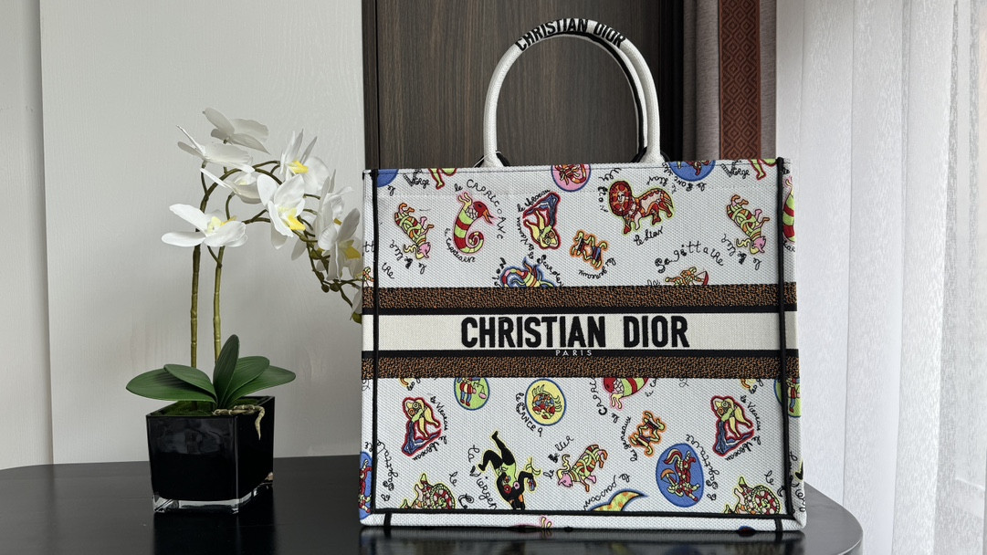 Large DIOR BOOK TOTE WHITE MULTICOLOR DRAGON ZODIAC EMBROIDER 16.5 x 14 x 7.5 inches