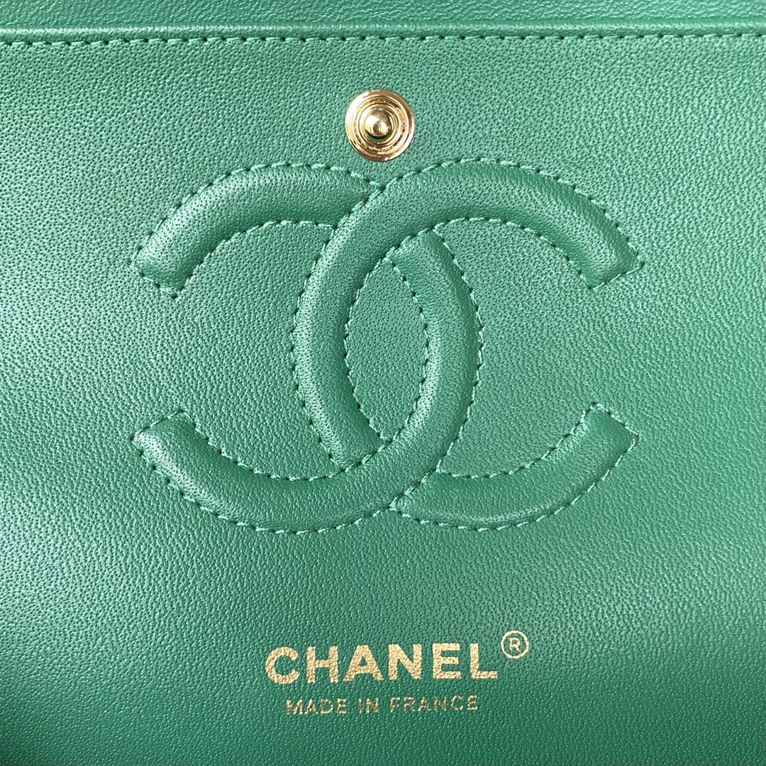 CHANEL CLASSIC HANDBAG GRAINED SHINY CALFSKIN & GOLD-TONE METAL GREEN 6 × 9.9 × 2.5 in
