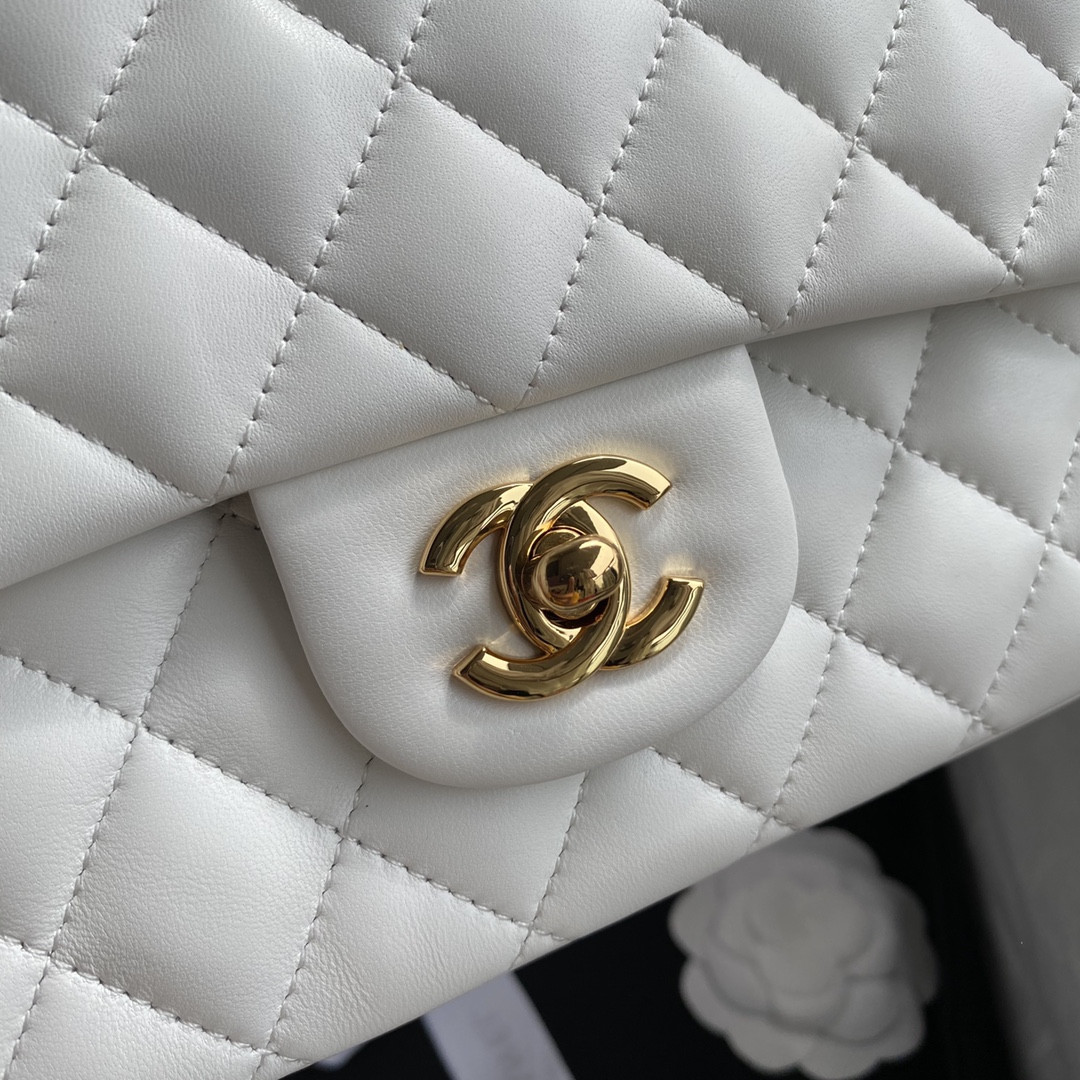 CHANEL CLASSIC HANDBAG GRAINED SHINY CALFSKIN & GOLD-TONE METAL WHITE 6 × 9.9 × 2.5 in
