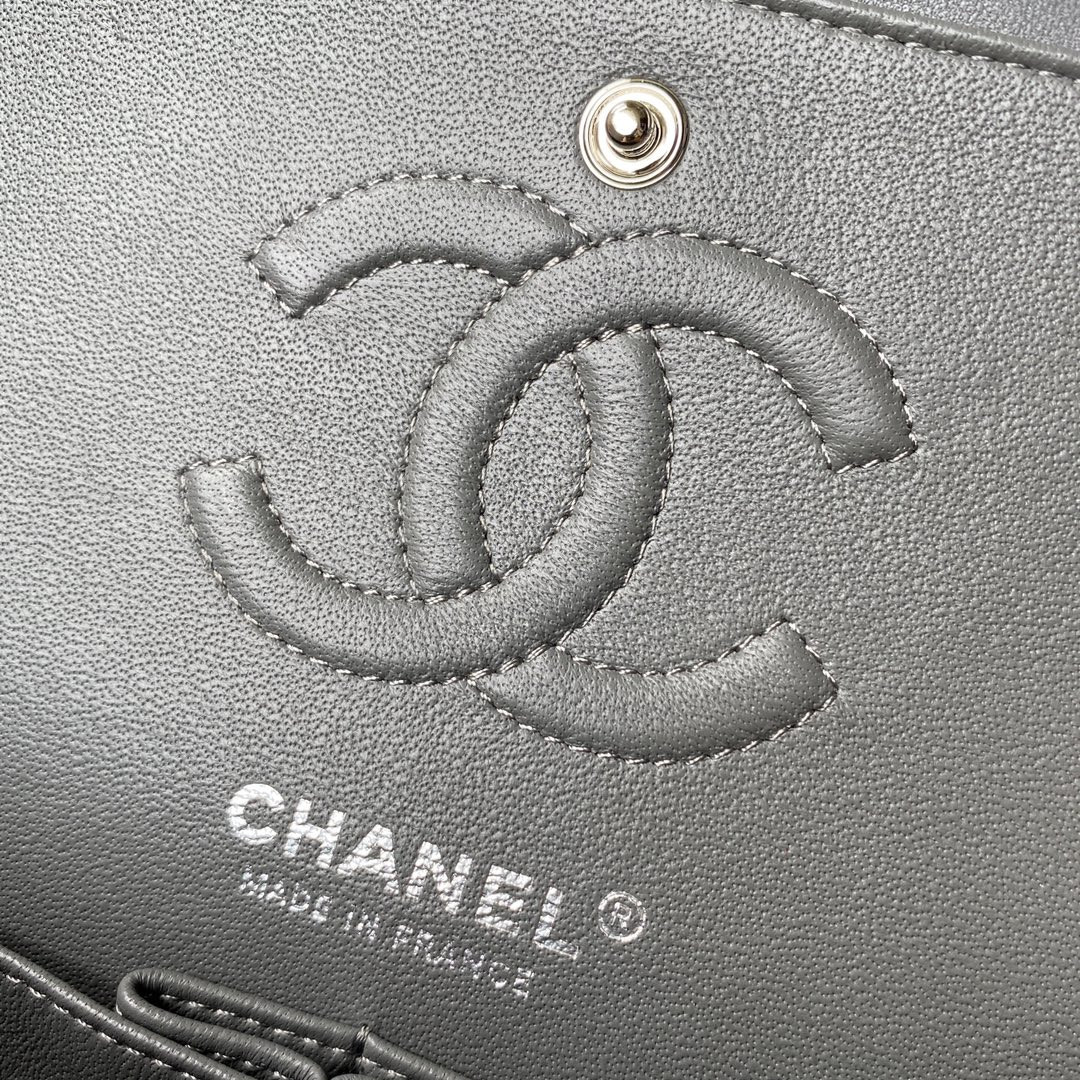 CHANEL SMALL CLASSIC HANDBAG Grained SHINY Calfskin & Silver-Tone Metal Gray 5.7 × 9 × 2.3 in