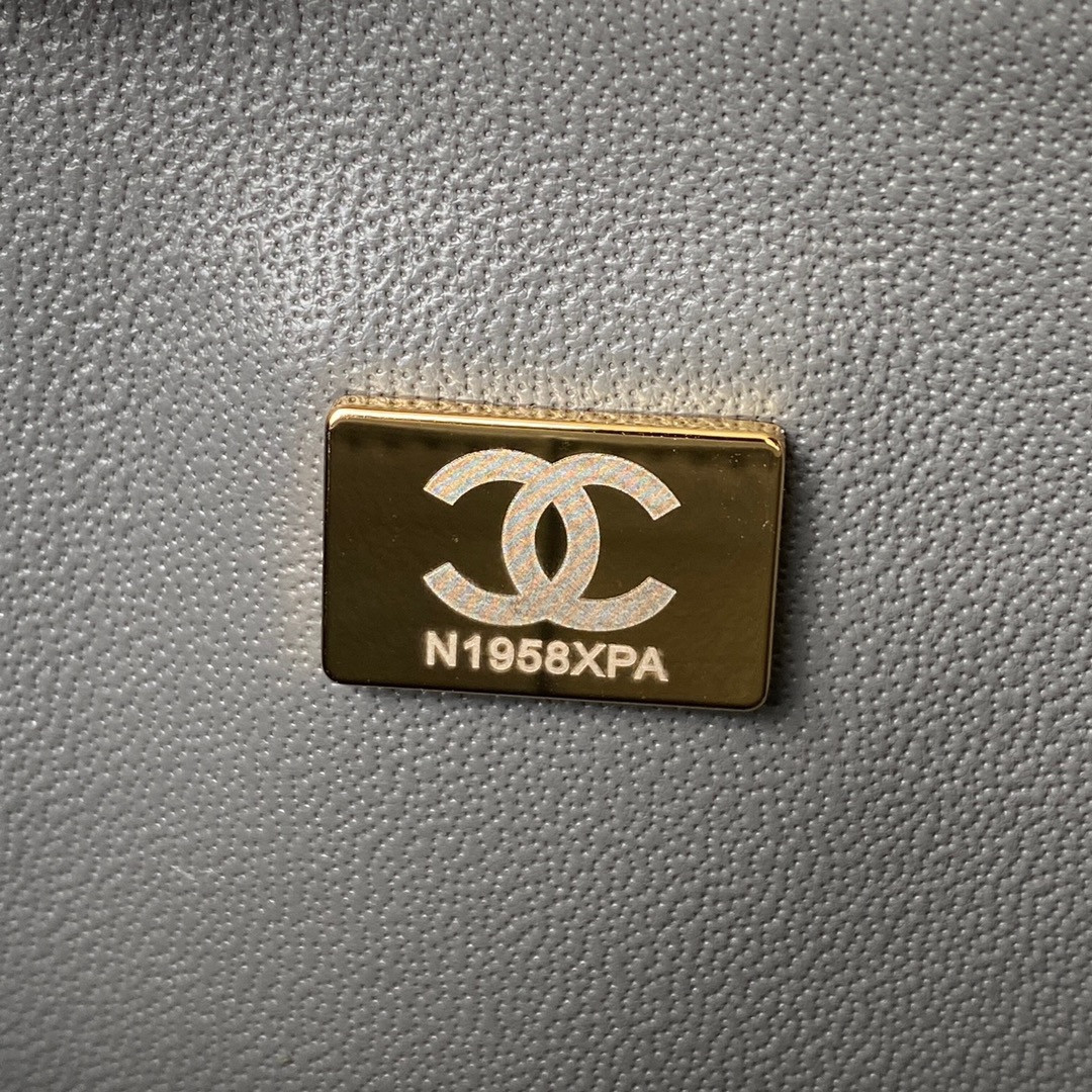 CHANEL SMALL CLASSIC HANDBAG Grained SHINY Calfskin & Gold-Tone Metal Gray 5.7 × 9 × 2.3 in