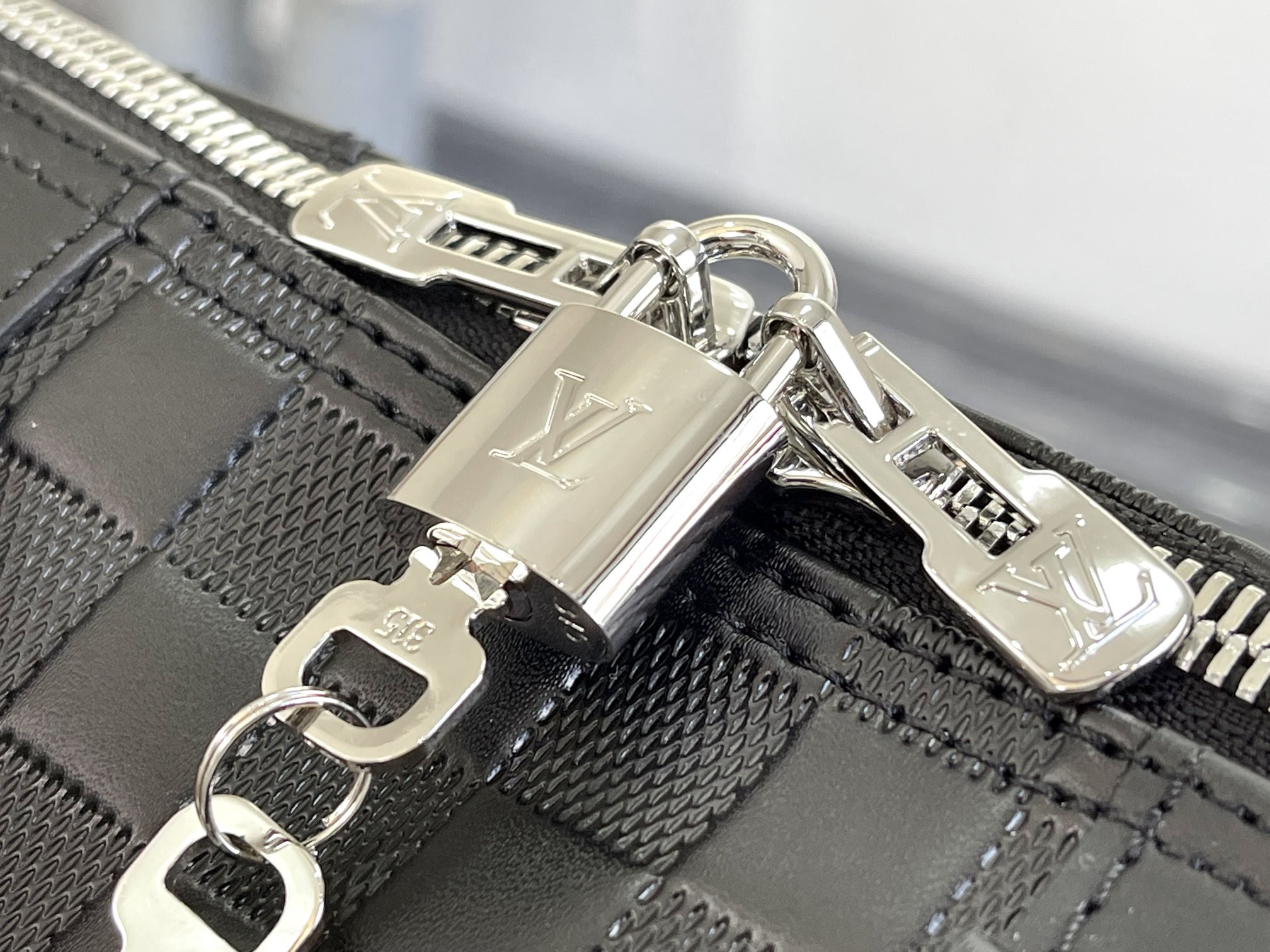 Louis Vuitton Keepall Bandoulière 45 N41145