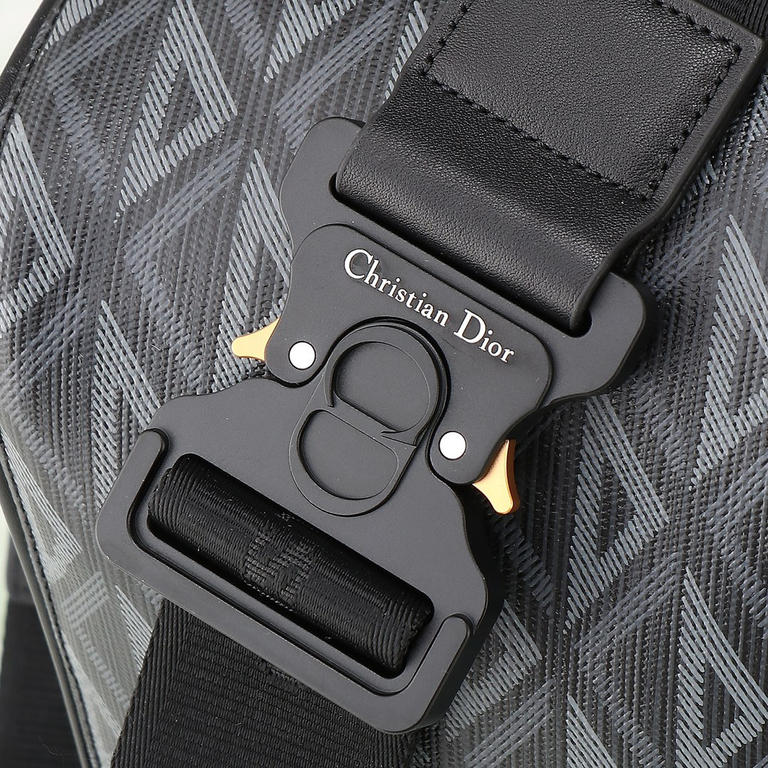 Dior Lingot Bag 50 x 25 x 21.5 cm