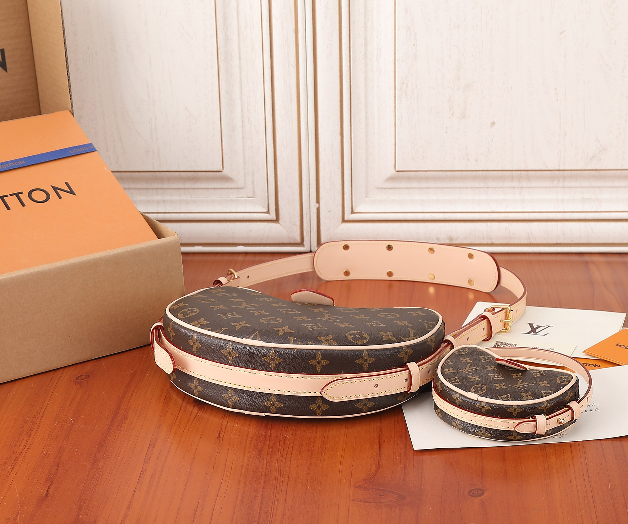 LOUIS VUITTON M46828 Croissant MM 9.8 x 5.9 x 2 inches