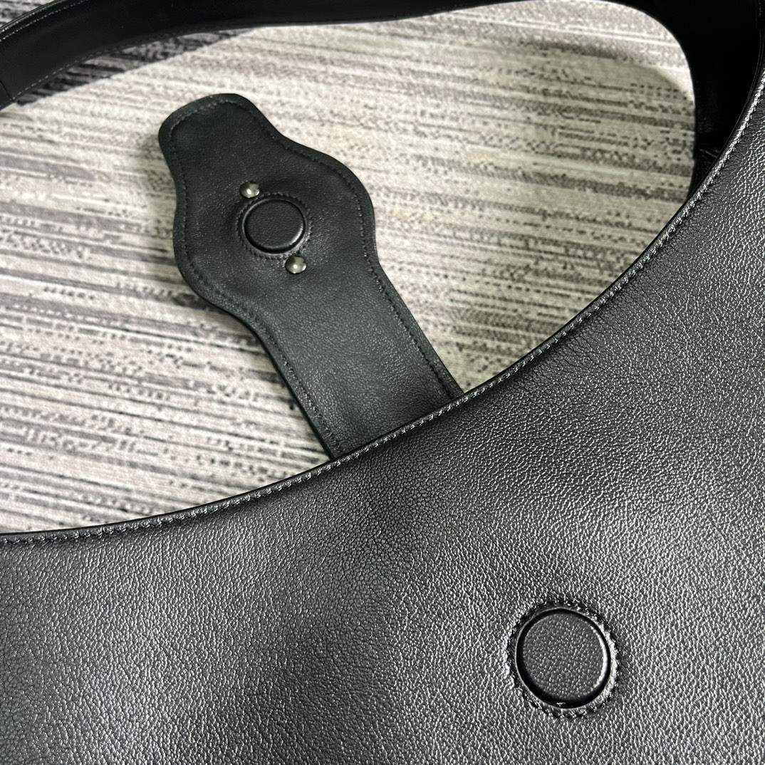 GUCCI APHRODITE LARGE SHOULDER BAG BLACK 18"W x 11.8"H x 0.8"D