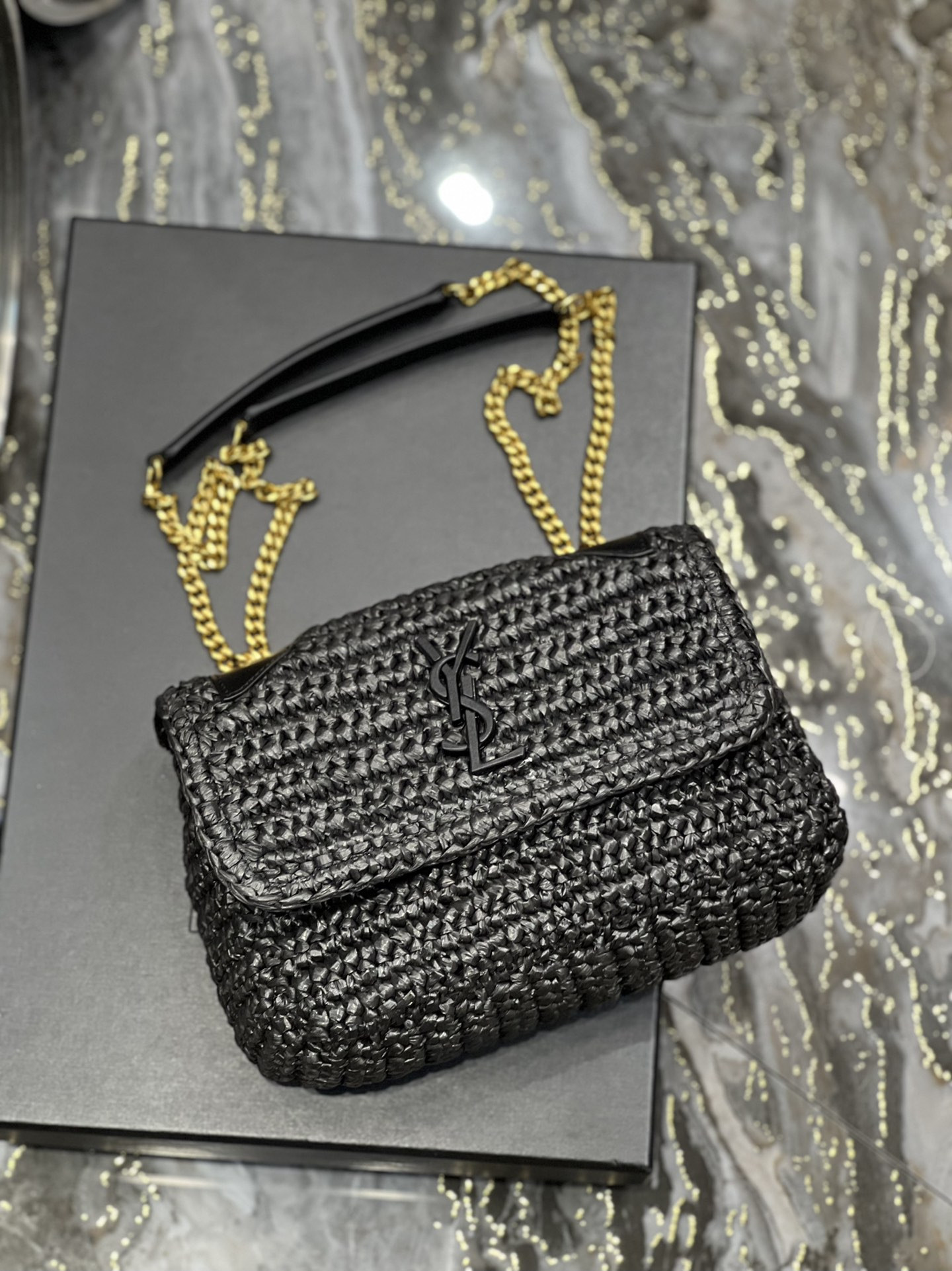 YSL NIKI CHAIN BAG IN RAFFIA AND LEATHER BLACK 22×16.5×12 CM