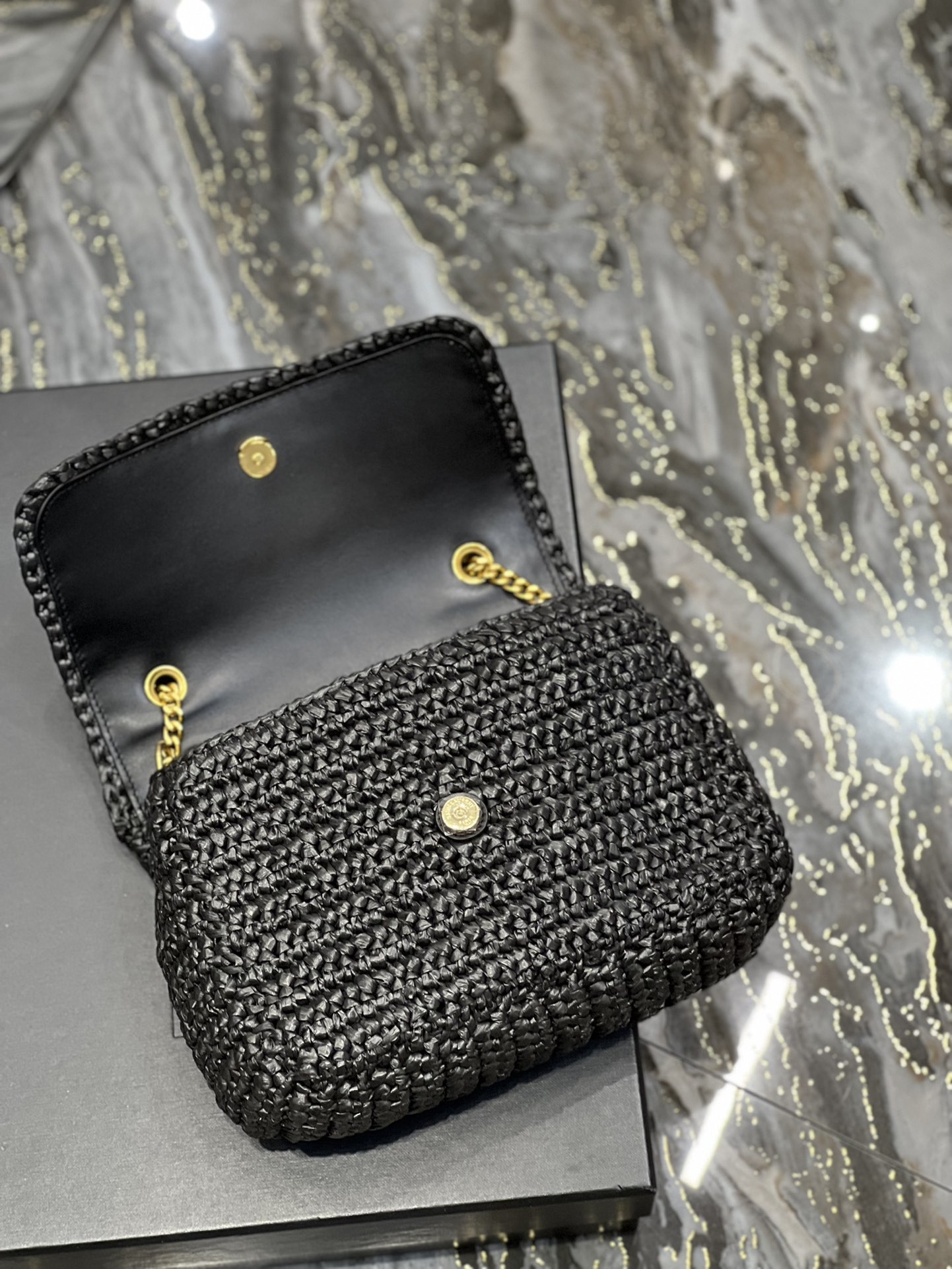 YSL NIKI CHAIN BAG IN RAFFIA AND LEATHER BLACK 22×16.5×12 CM
