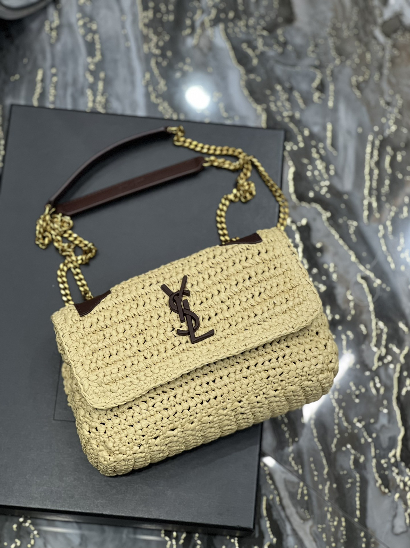 YSL NIKI CHAIN BAG IN RAFFIA AND LEATHER BEIGE 22×16.5×12 CM
