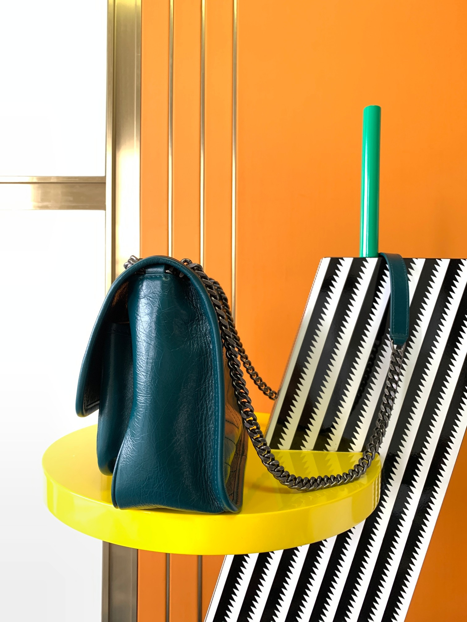 YSL NIKI MEDIUM IN VINTAGE LEATHER 11 X 7.8 X 3.3 INCHES