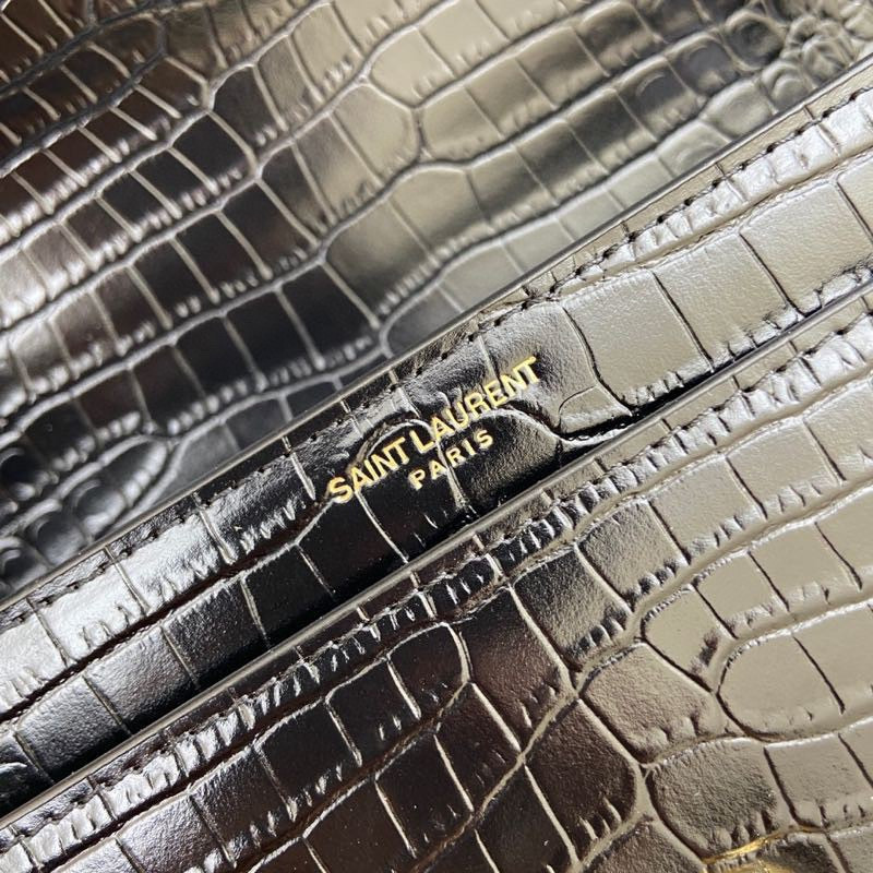 YSL SUNSET MEDIUM IN CROCODILE-EMBOSSED LEATHER BLACK 8 X 6.2 X 2.5 INCHES