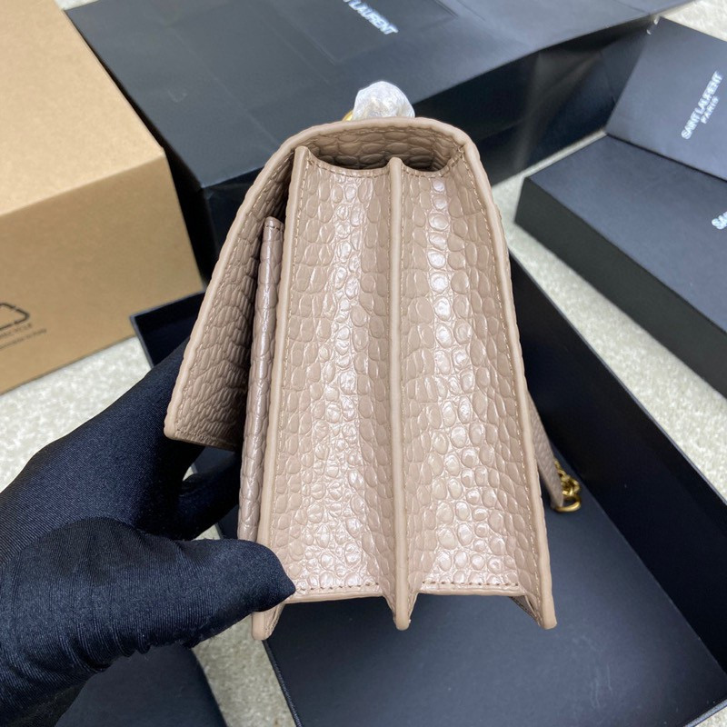 YSL SUNSET MEDIUM IN CROCODILE-EMBOSSED LEATHER DARK BEIGE 8 X 6.2 X 2.5 INCHES