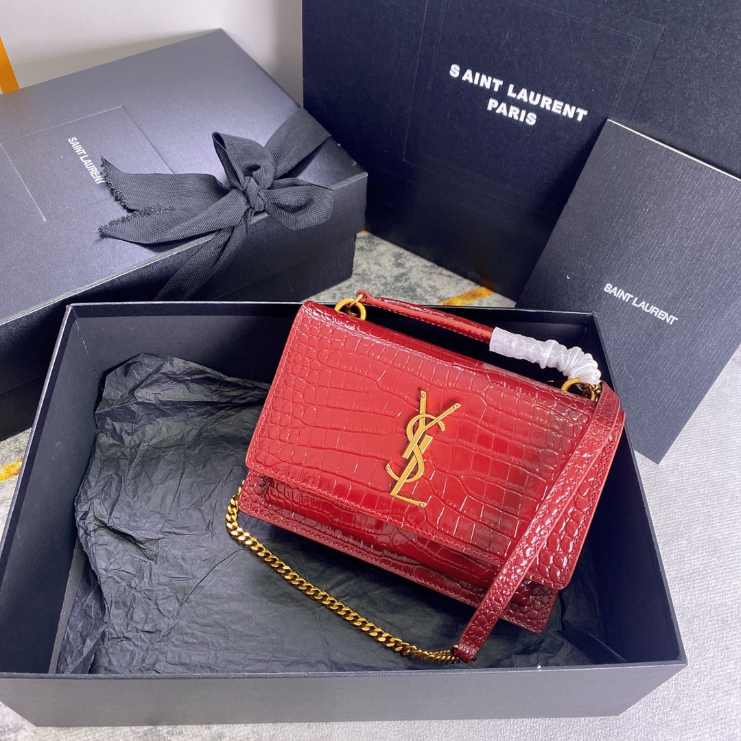 YSL SUNSET CHAIN WALLET IN CROCODILE-EMBOSSED SHINY LEATHER RED 7.4 X 5.5 X 2.1 INCHES
