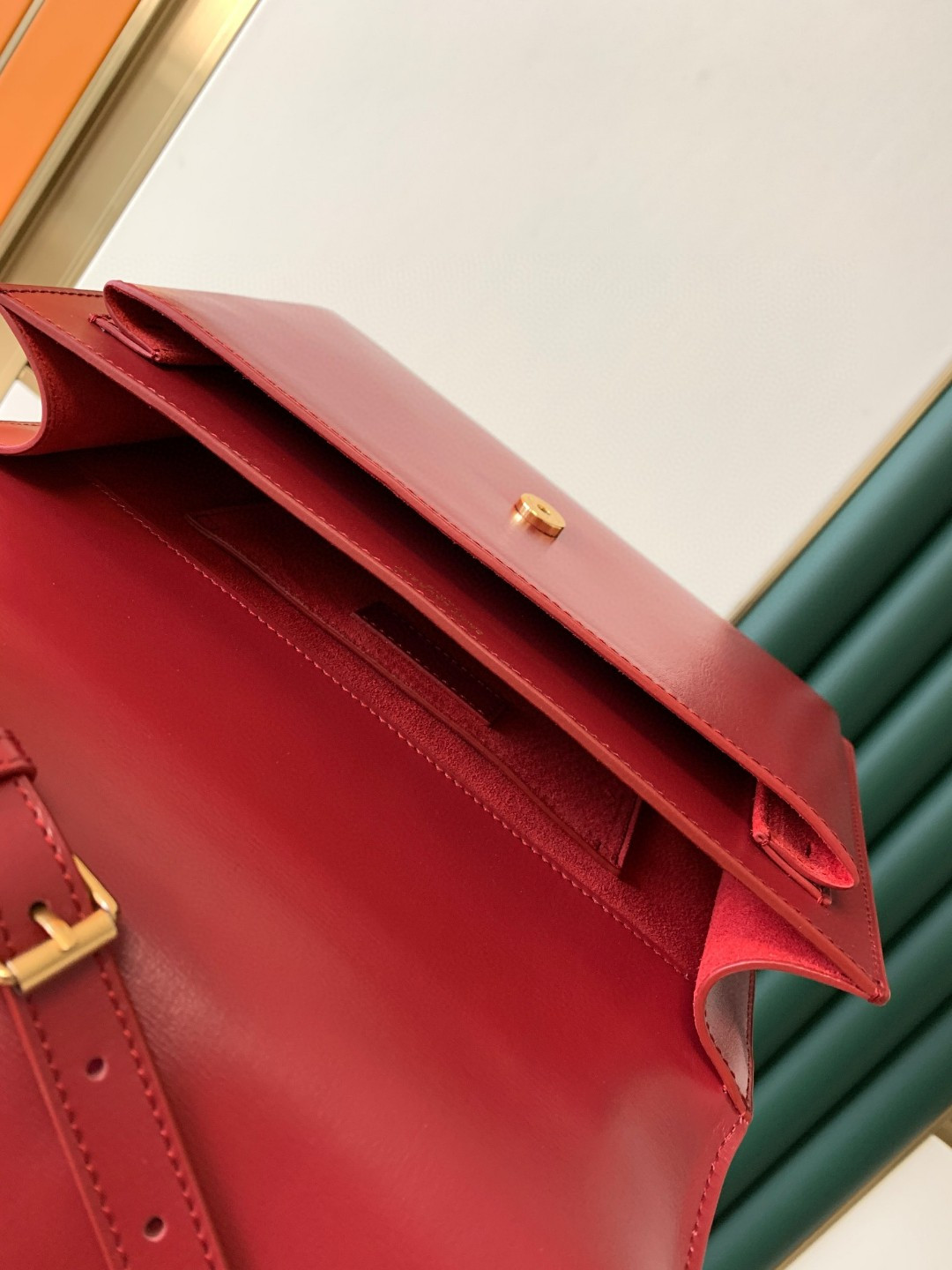 YSL SUNSET LARGE IN SMOOTH LEATHER RED 10.6 X 7 X 3.1 INCHES