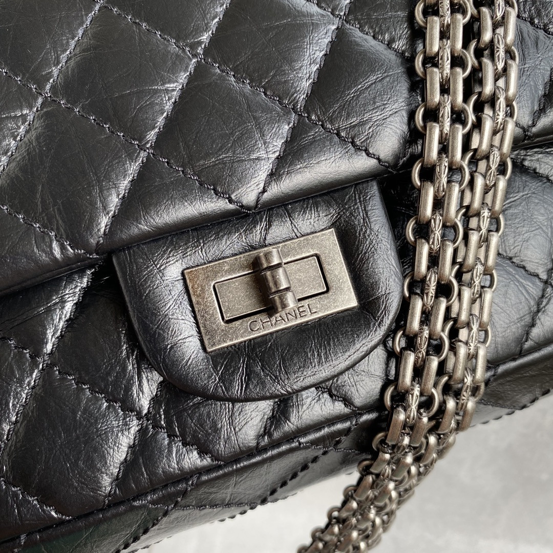 CHANEL 2.55 HANDBAG 6.2 × 9.4 × 2.9 in