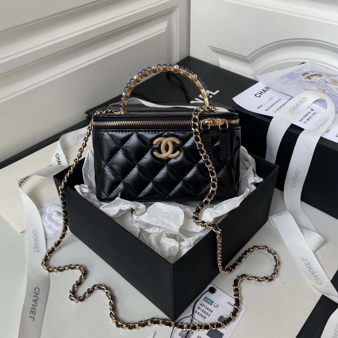 CHANEL 24P CHAIN LEATHER SQUARE BOX SHOULDER BAG 16x10x8cm